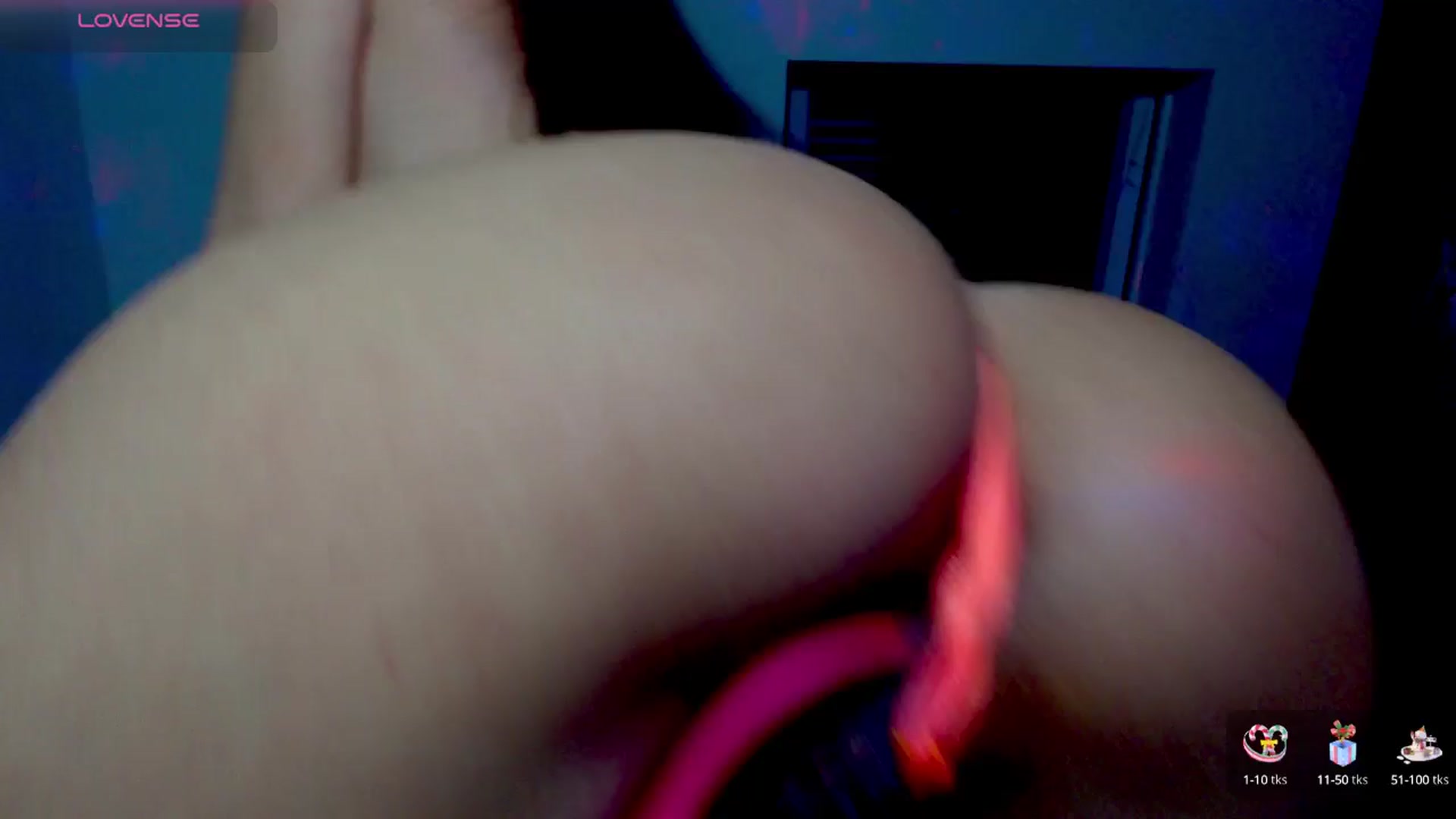 Gallery image thumbnail from Alliciya's myfreecams stream on, 12/25/2024, 17:25 image 12 of 20