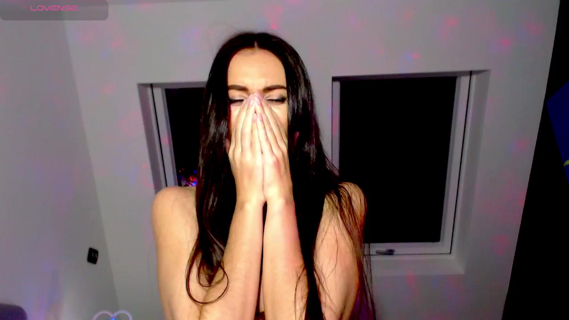 Gallery image thumbnail from Alliciya's myfreecams stream on, 12/27/2024, 24:45 image 5 of 20