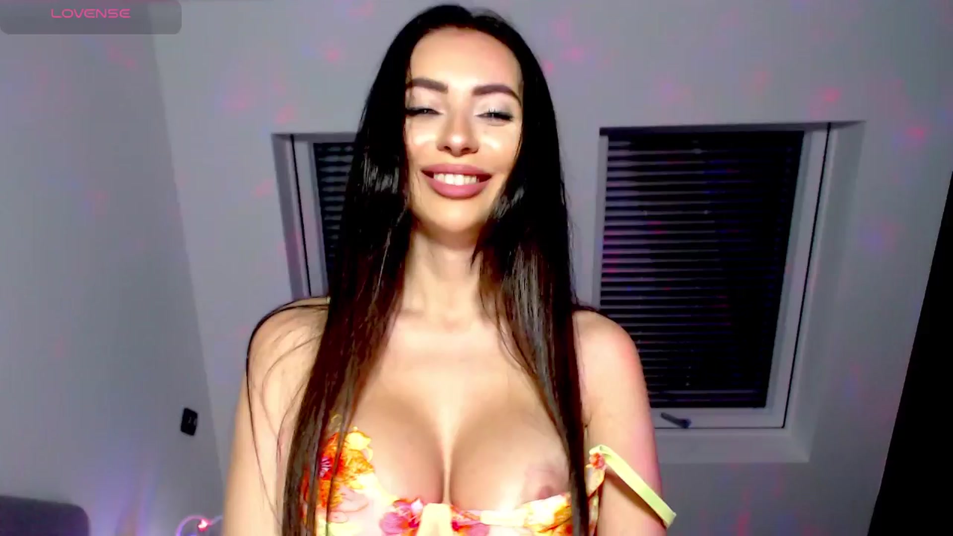 Gallery image thumbnail from Alliciya's myfreecams stream on, 01/05/2025, 16:08 image 9 of 20