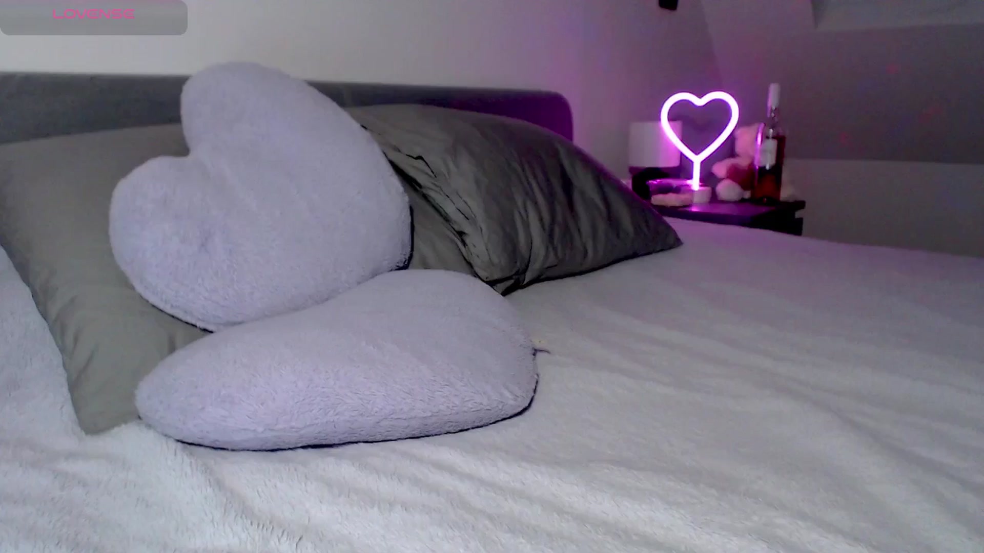 Gallery image thumbnail from Alliciya's myfreecams stream on, 02/13/2025, 24:47 image 6 of 20