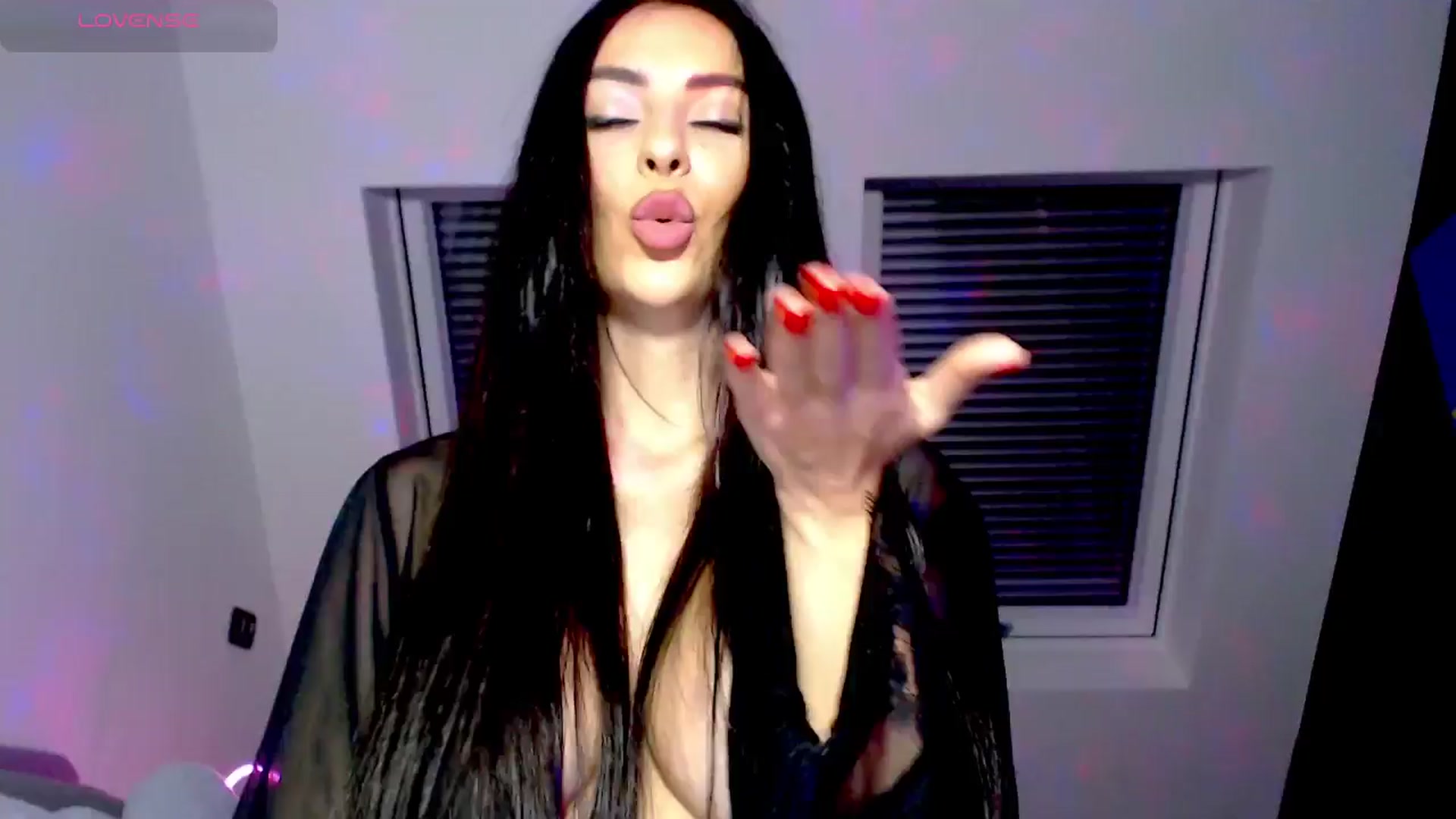 Gallery image thumbnail from Alliciya's myfreecams stream on, 02/19/2025, 23:48 image 11 of 20