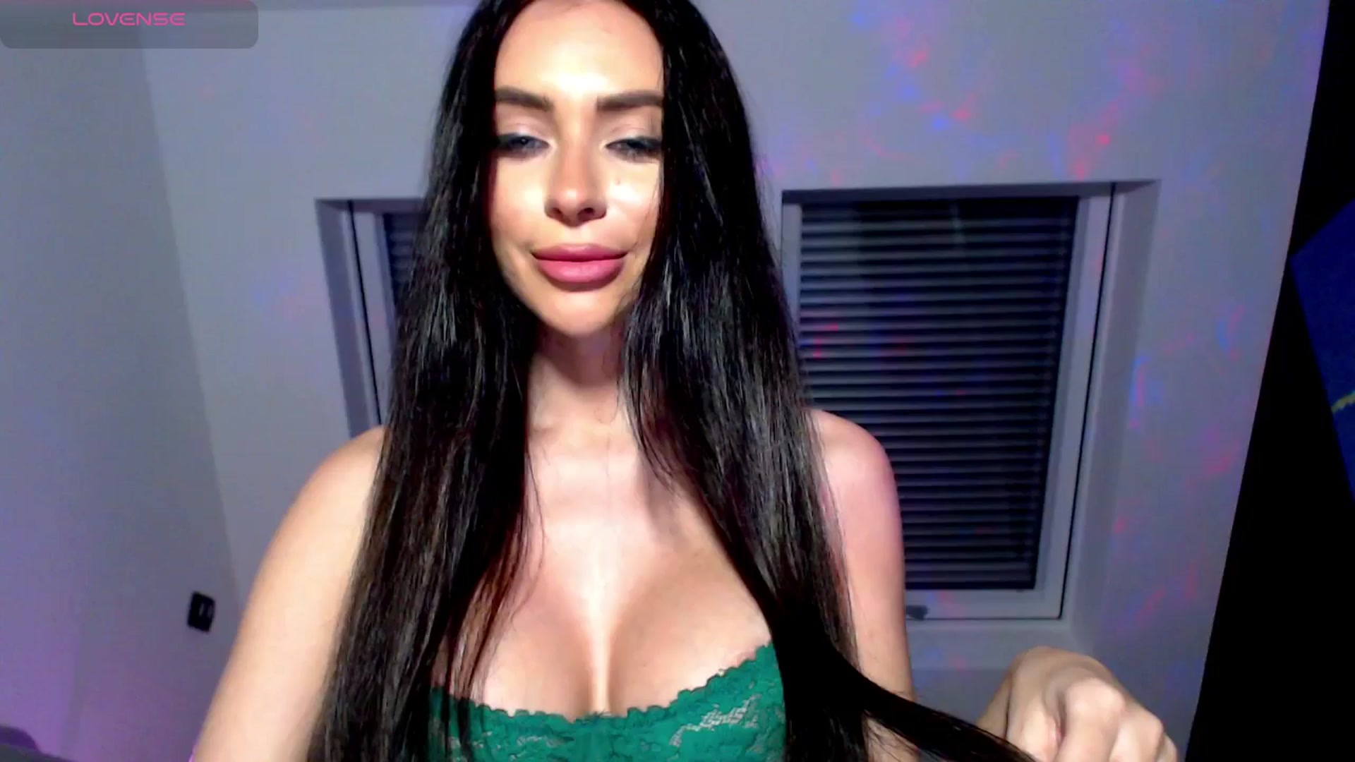 Gallery image thumbnail from Alliciya's myfreecams stream on, 04/05/2025, 20:36 image 19 of 20