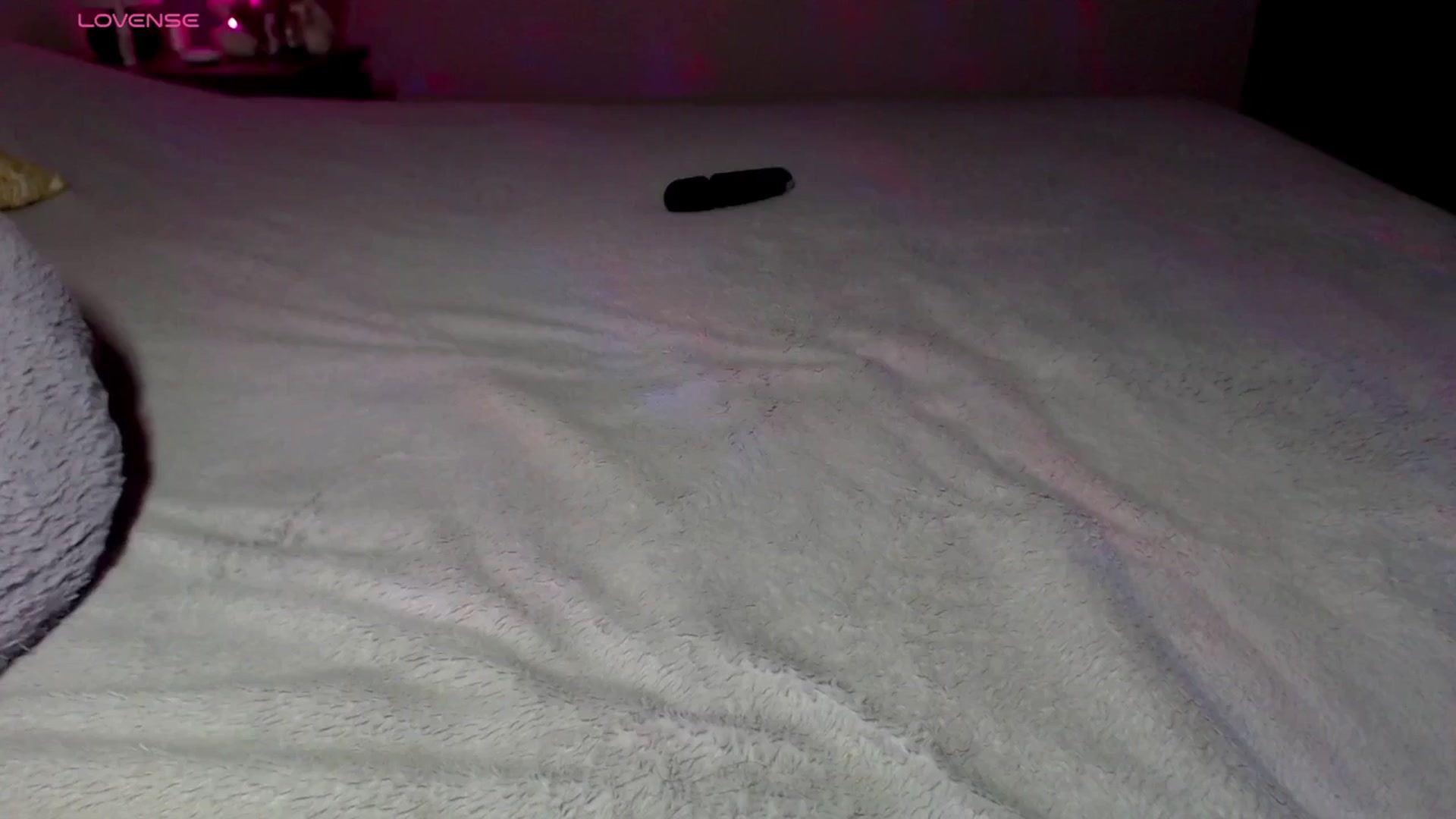 Gallery image thumbnail from Alliciya's myfreecams stream on, 04/19/2025, 23:16 image 4 of 20