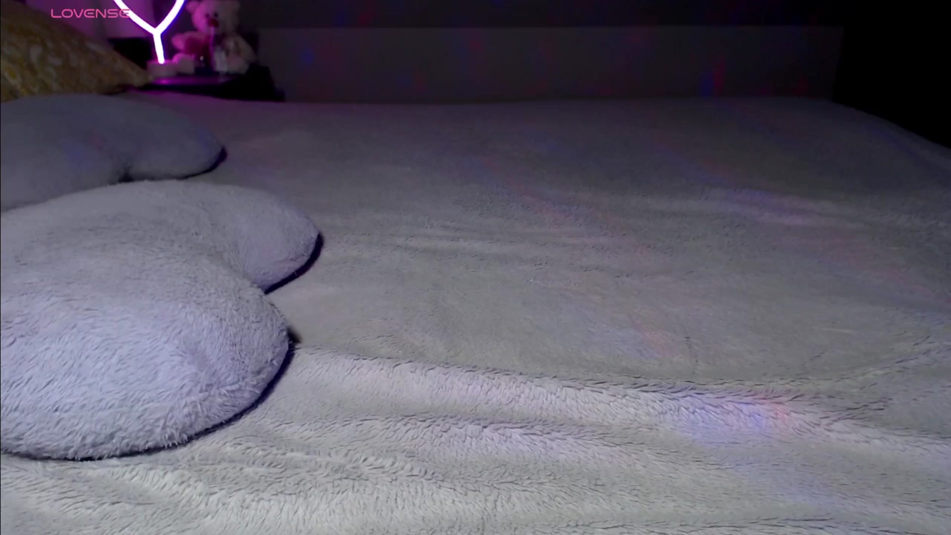 Gallery image thumbnail from Alliciya's myfreecams stream on, 05/31/2025, 23:04 image 11 of 20