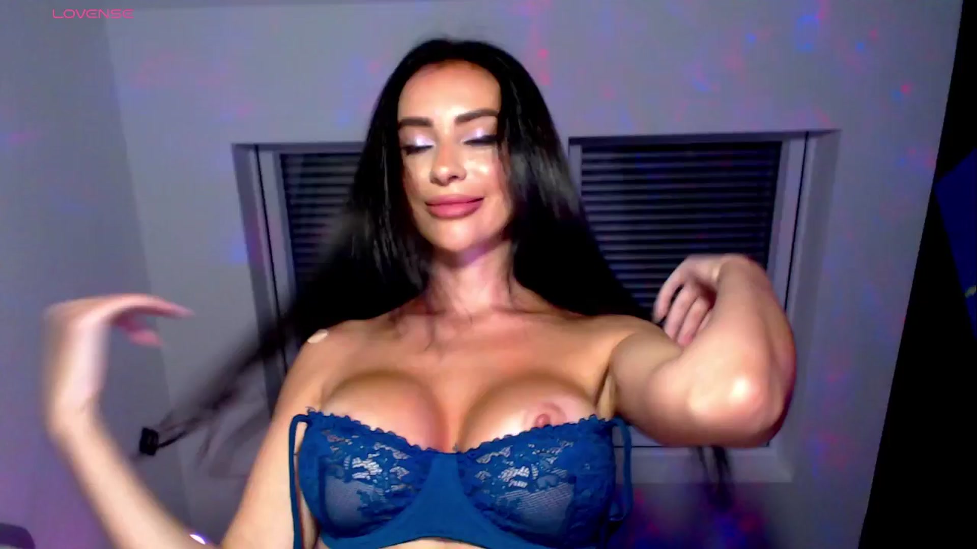 Gallery image thumbnail from Alliciya's myfreecams stream on, 06/11/2025, 16:00 image 17 of 20