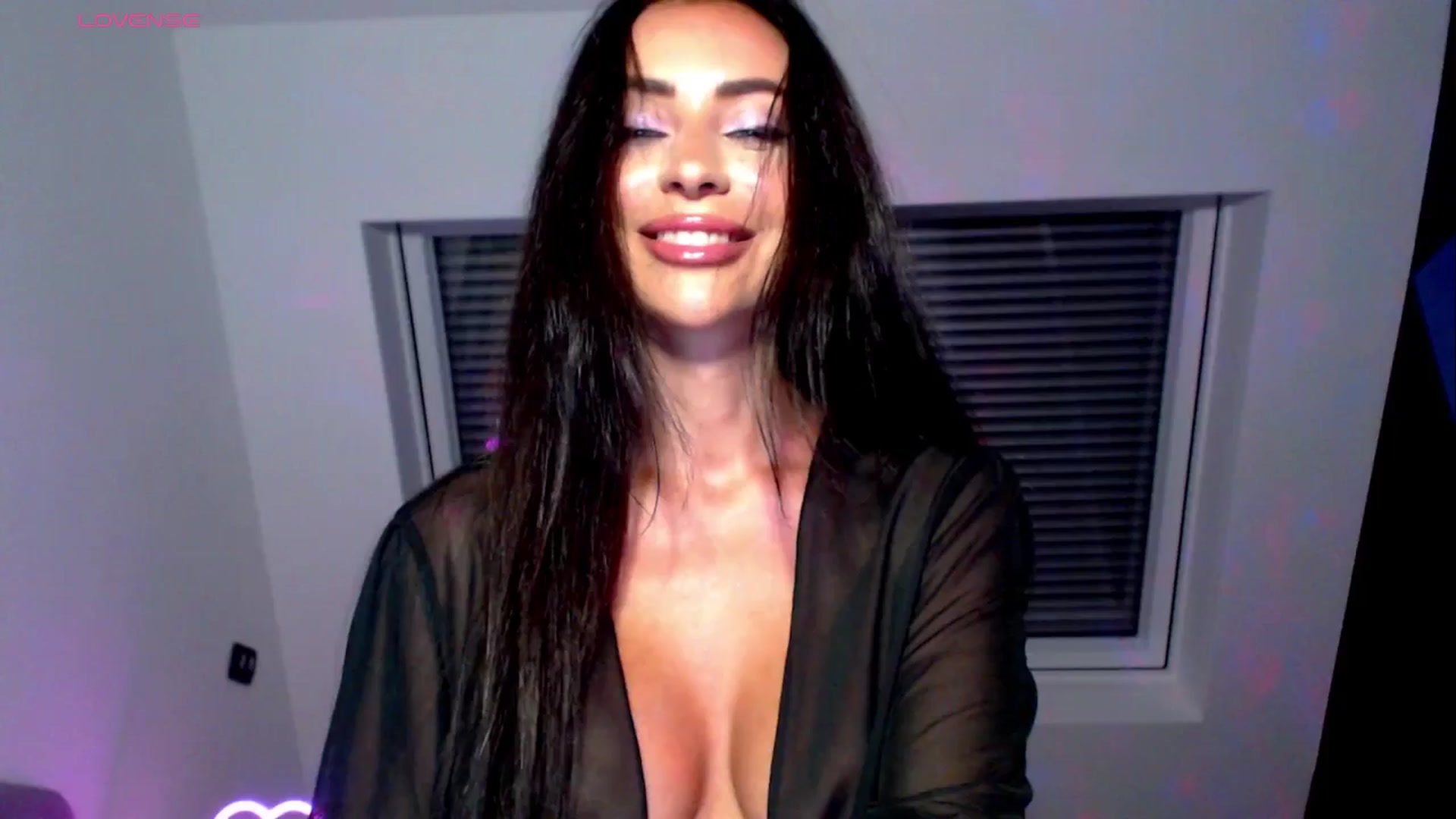 Gallery image thumbnail from Alliciya's myfreecams stream on, 06/13/2025, 17:35 image 15 of 20