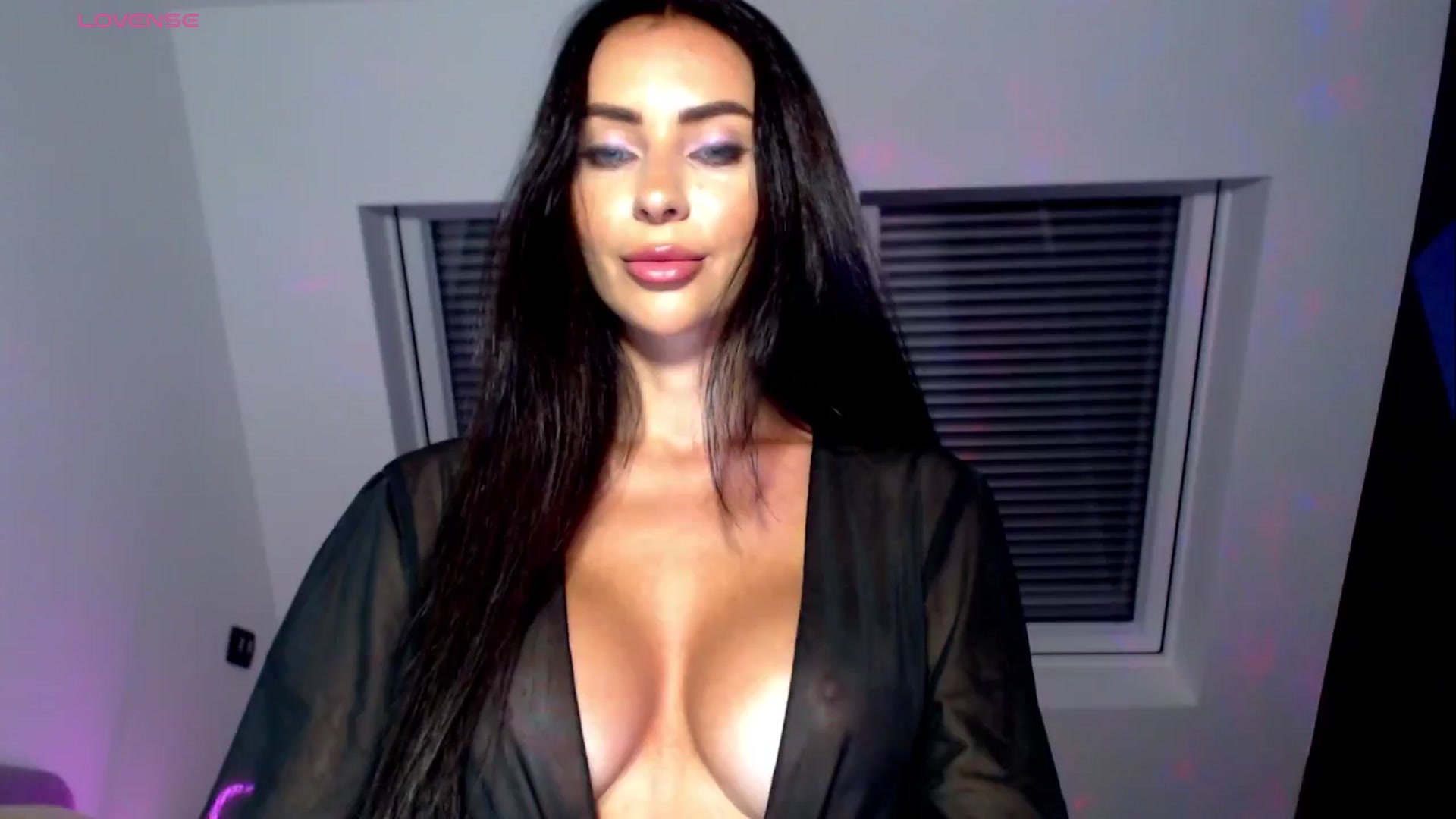 Gallery image thumbnail from Alliciya's myfreecams stream on, 06/13/2025, 19:58 image 3 of 20