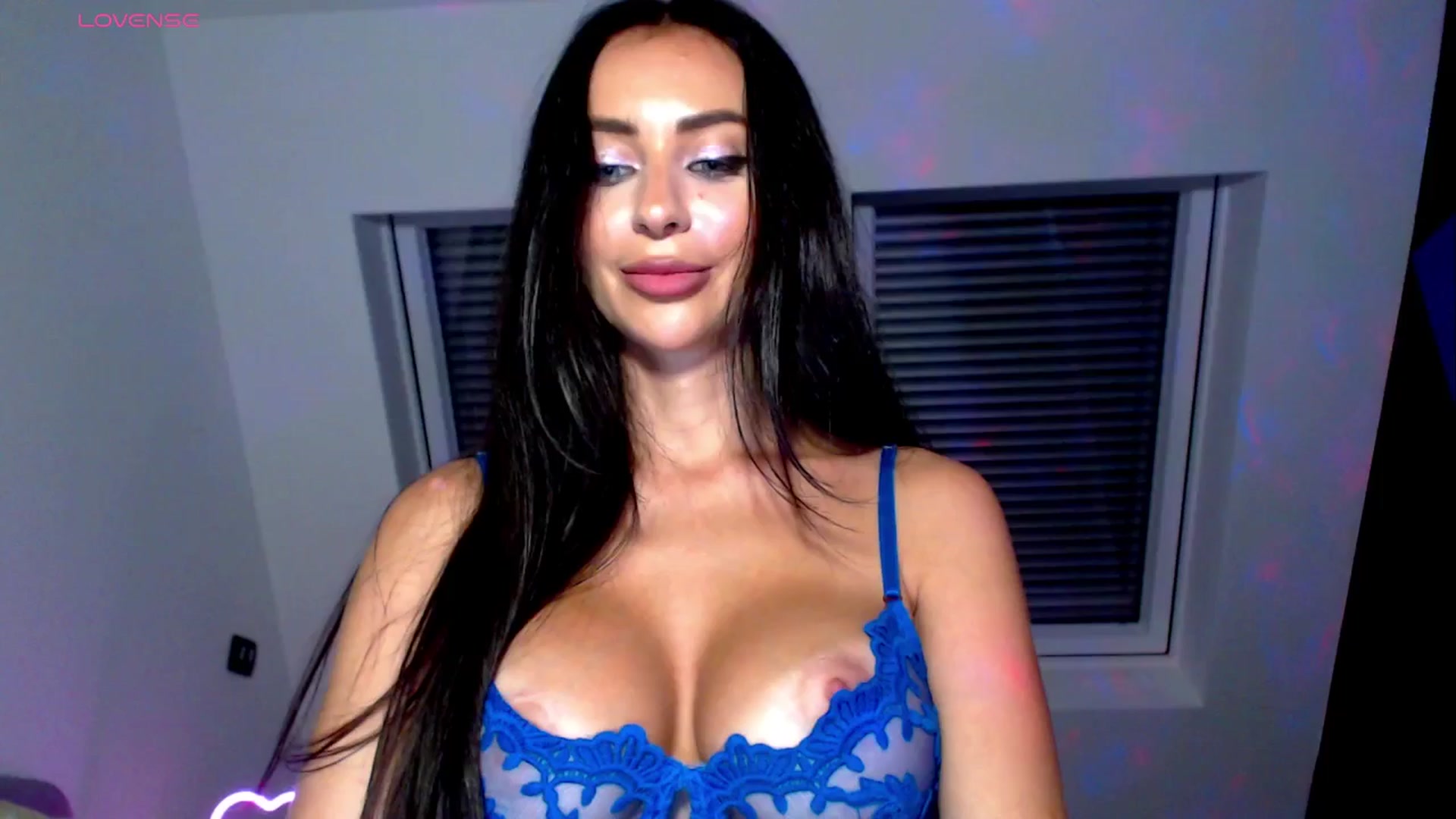 Gallery image thumbnail from Alliciya's myfreecams stream on, 06/15/2025, 23:16 image 20 of 20