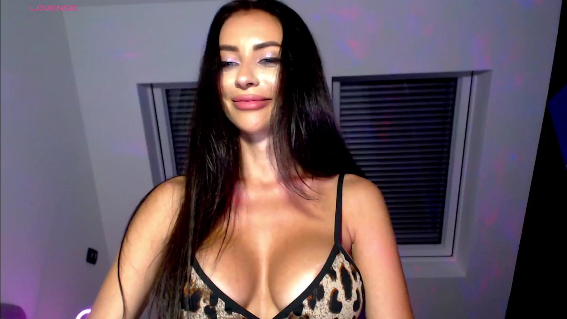 Gallery image thumbnail from Alliciya's myfreecams stream on, 06/23/2025, 19:48 image 20 of 20