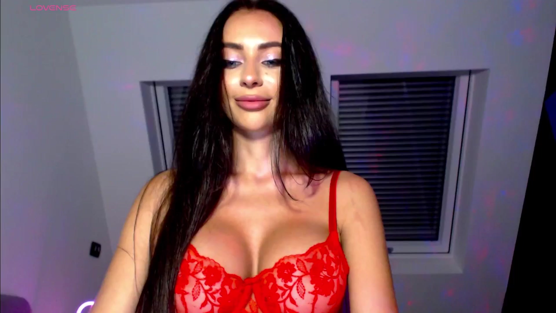 Gallery image thumbnail from Alliciya's myfreecams stream on, 06/28/2025, 18:03 image 1 of 20