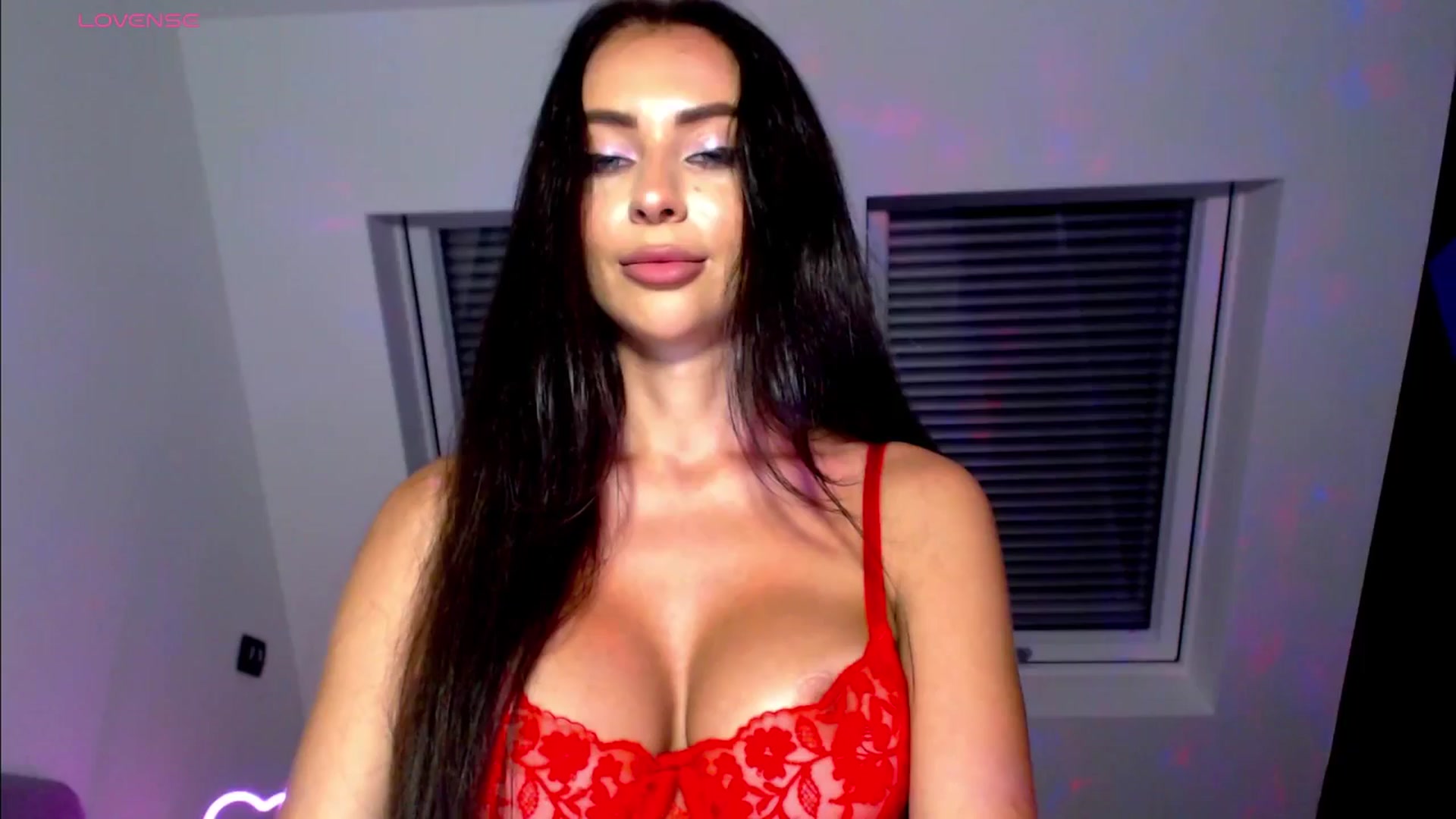 Gallery image thumbnail from Alliciya's myfreecams stream on, 06/28/2025, 18:03 image 18 of 20