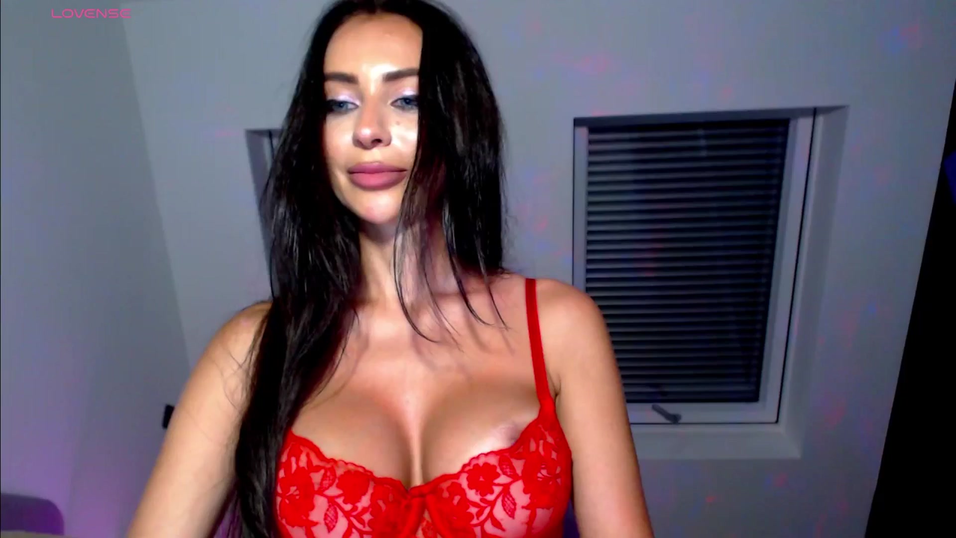 Gallery image thumbnail from Alliciya's myfreecams stream on, 06/28/2025, 22:45 image 17 of 20