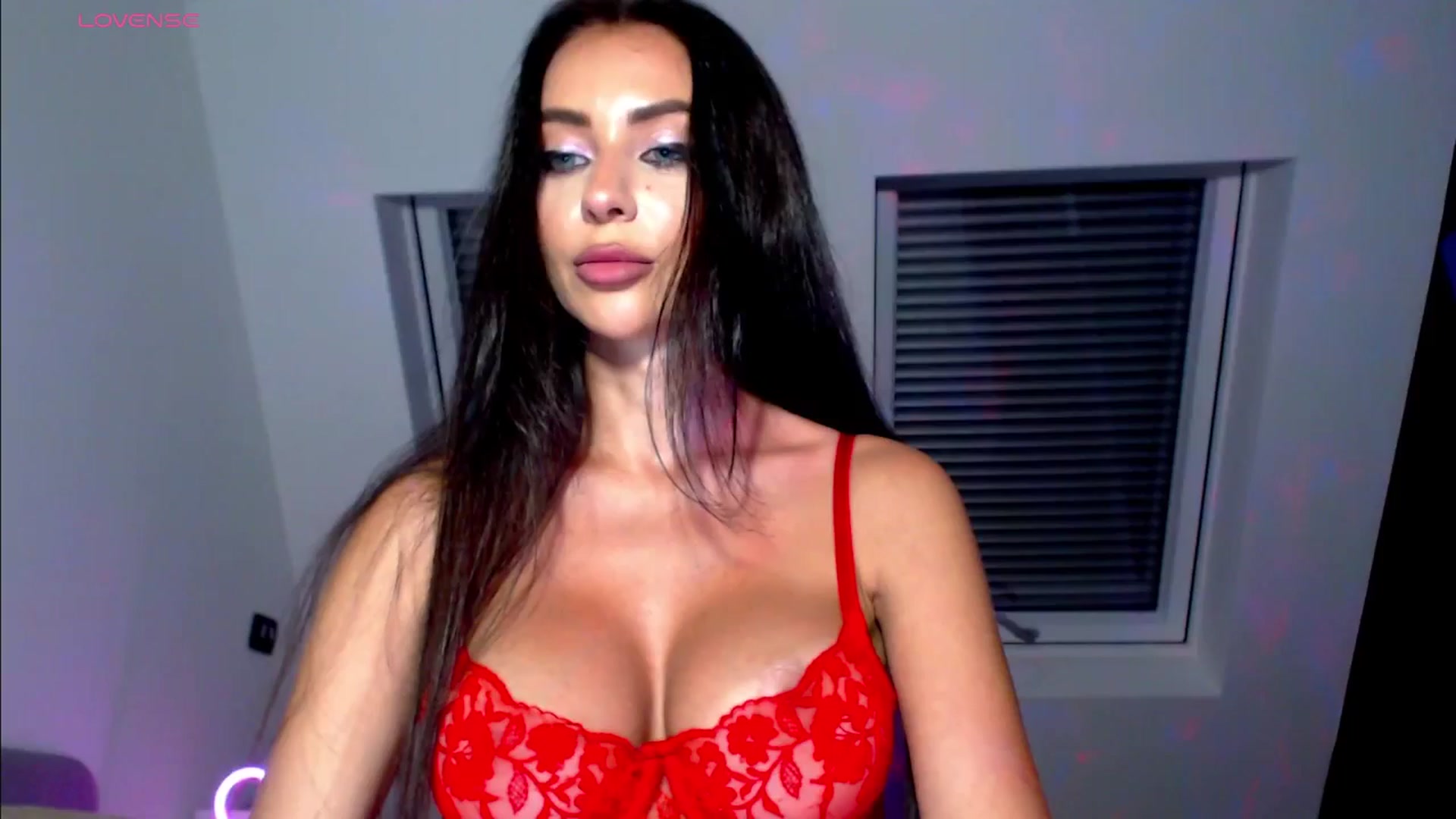 Gallery image thumbnail from Alliciya's myfreecams stream on, 06/28/2025, 22:45 image 11 of 20