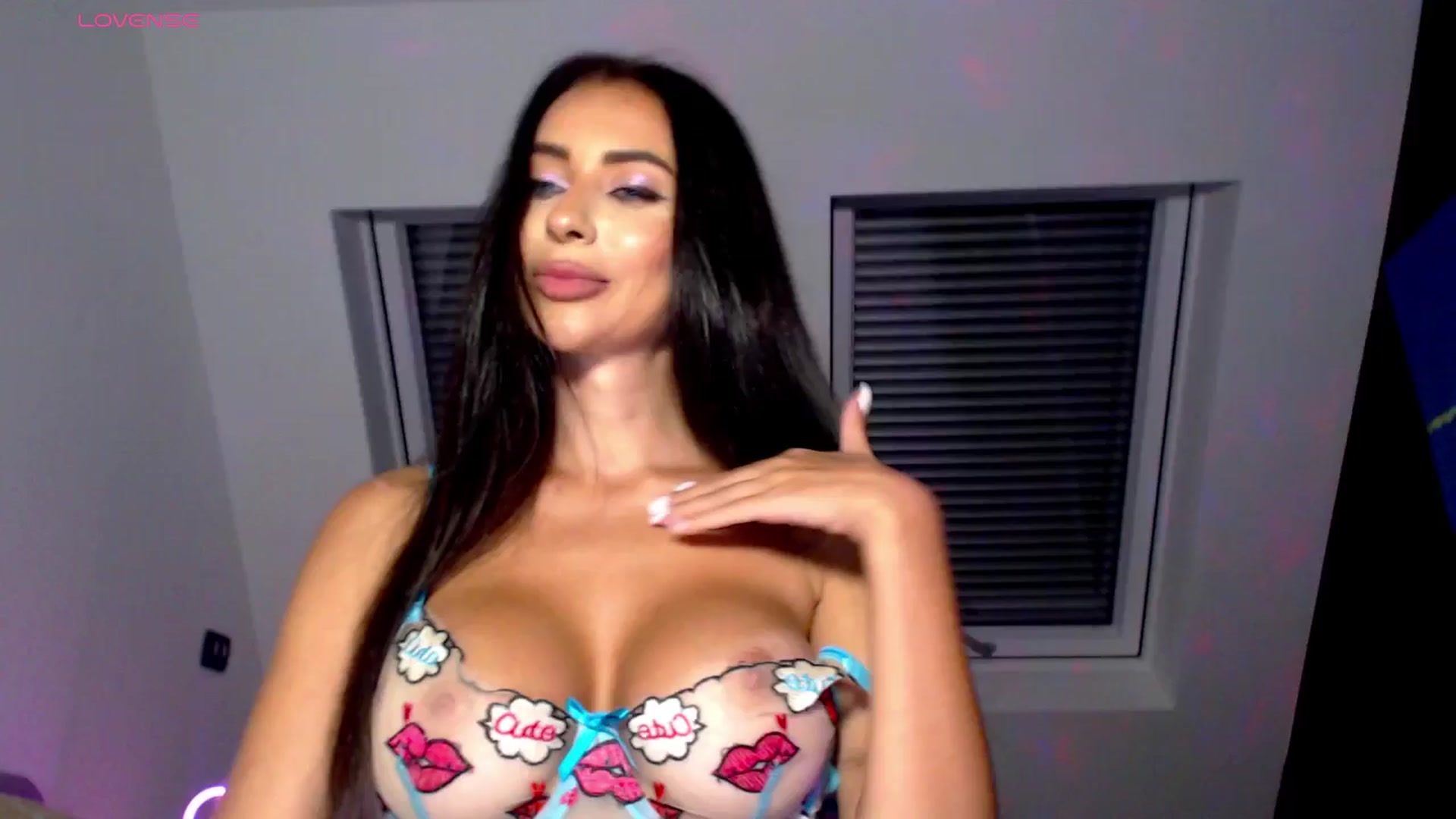 Gallery image thumbnail from Alliciya's myfreecams stream on, 06/30/2025, 16:47 image 1 of 20
