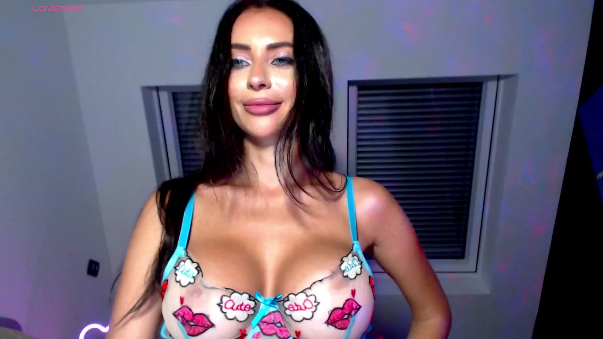 Gallery image thumbnail from Alliciya's myfreecams stream on, 06/30/2025, 17:51 image 14 of 20