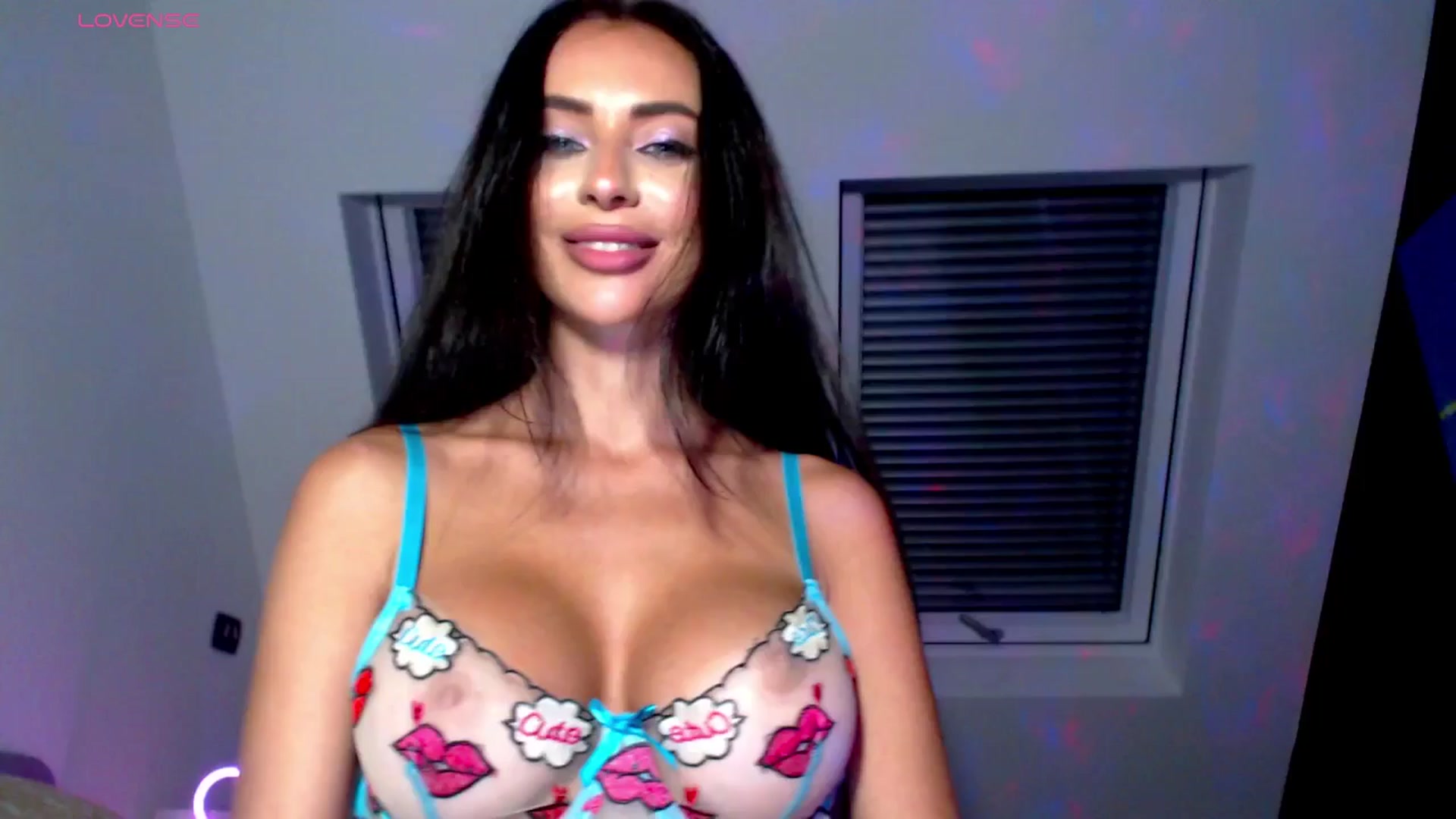 Gallery image thumbnail from Alliciya's myfreecams stream on, 06/30/2025, 17:51 image 12 of 20