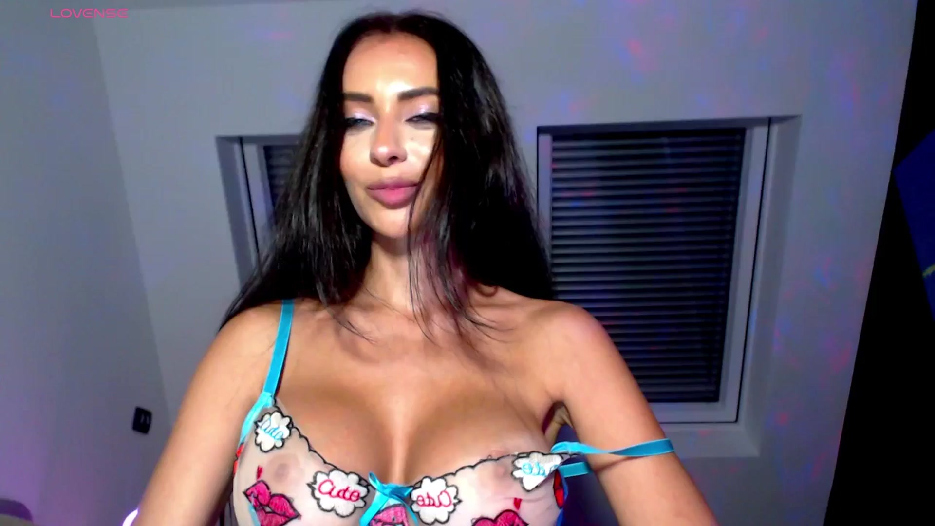 Gallery image thumbnail from Alliciya's myfreecams stream on, 06/30/2025, 22:32 image 9 of 20