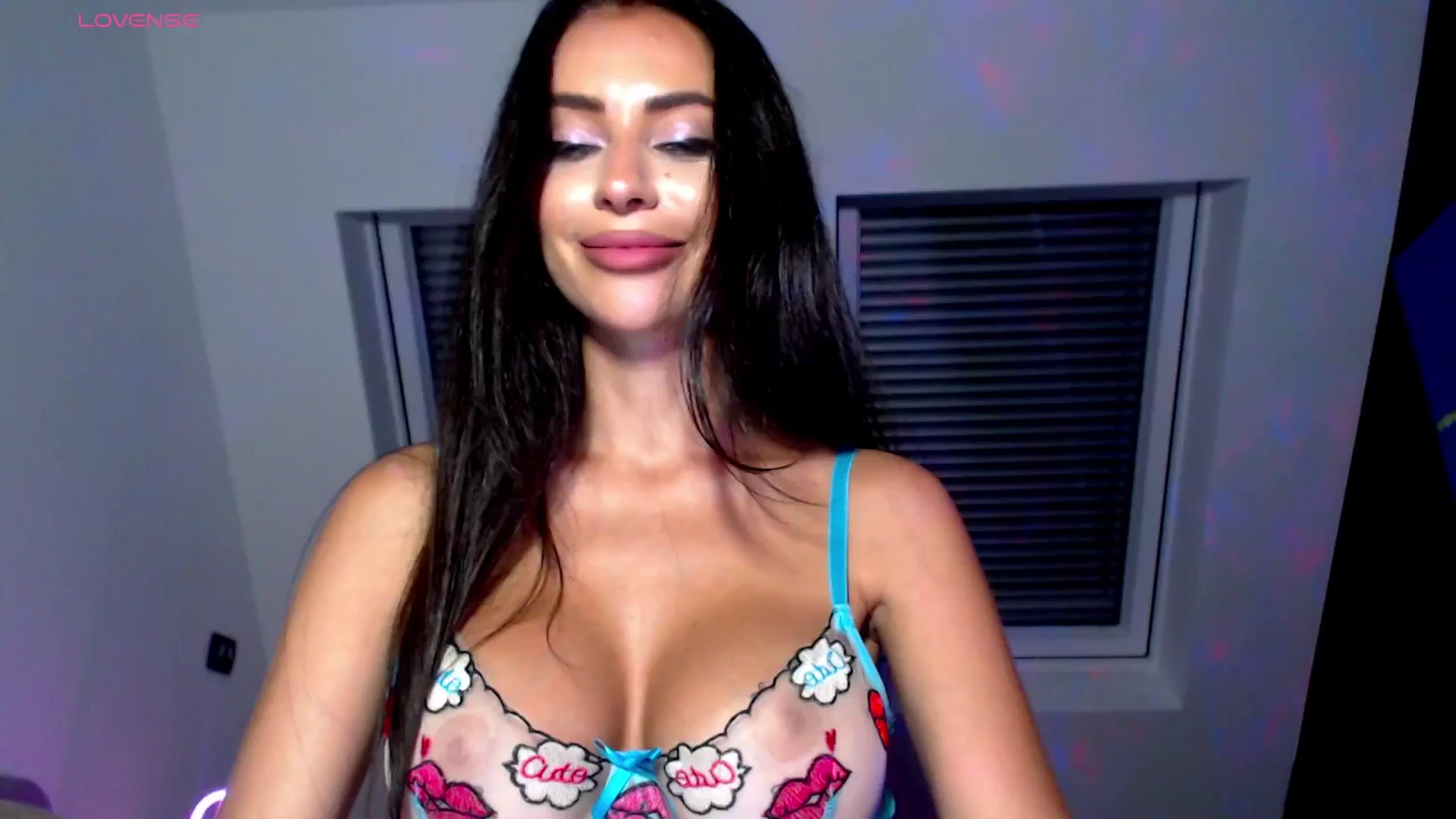 Gallery image thumbnail from Alliciya's myfreecams stream on, 06/30/2025, 22:32 image 20 of 20