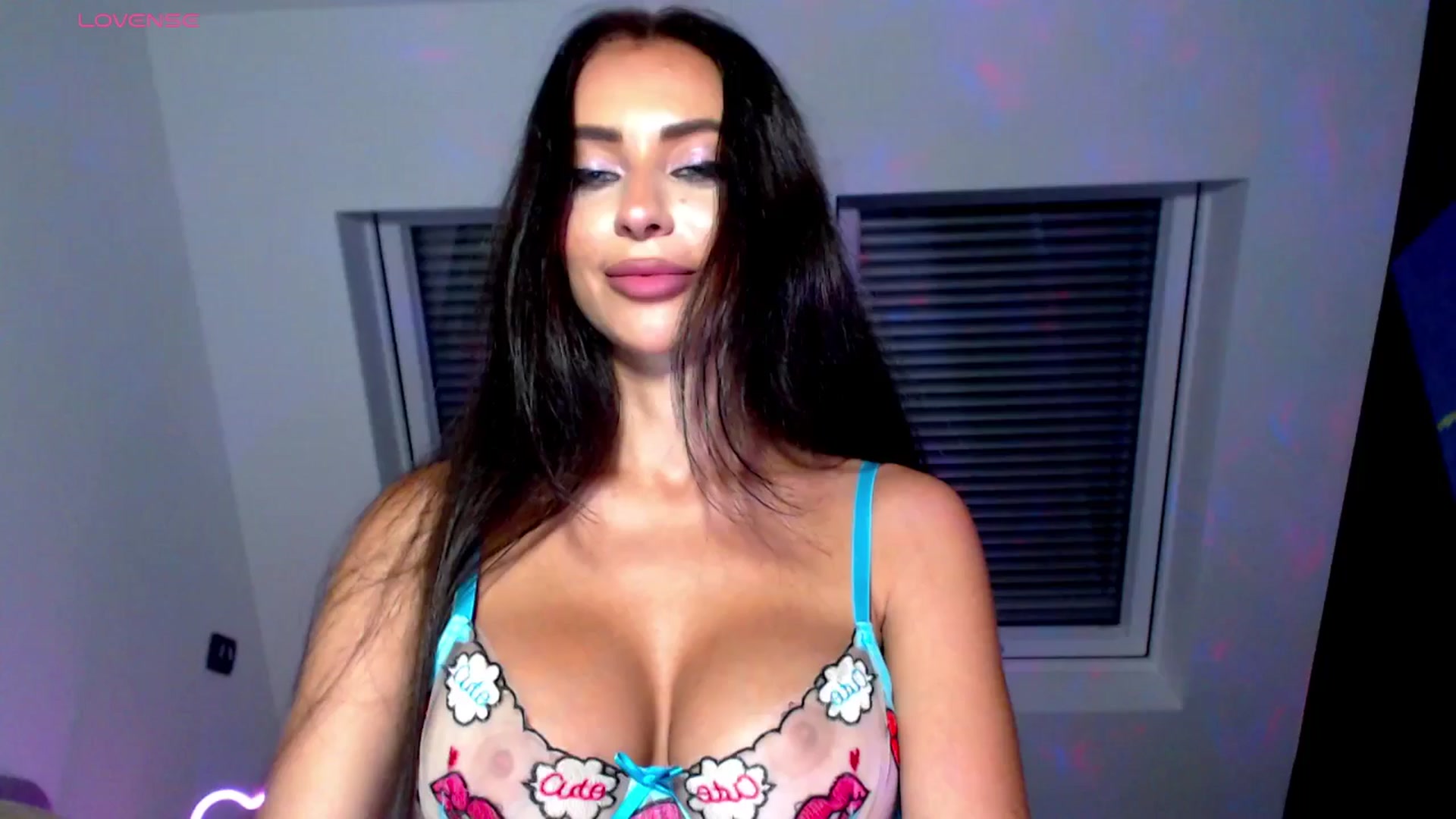Gallery image thumbnail from Alliciya's myfreecams stream on, 06/30/2025, 22:32 image 10 of 20