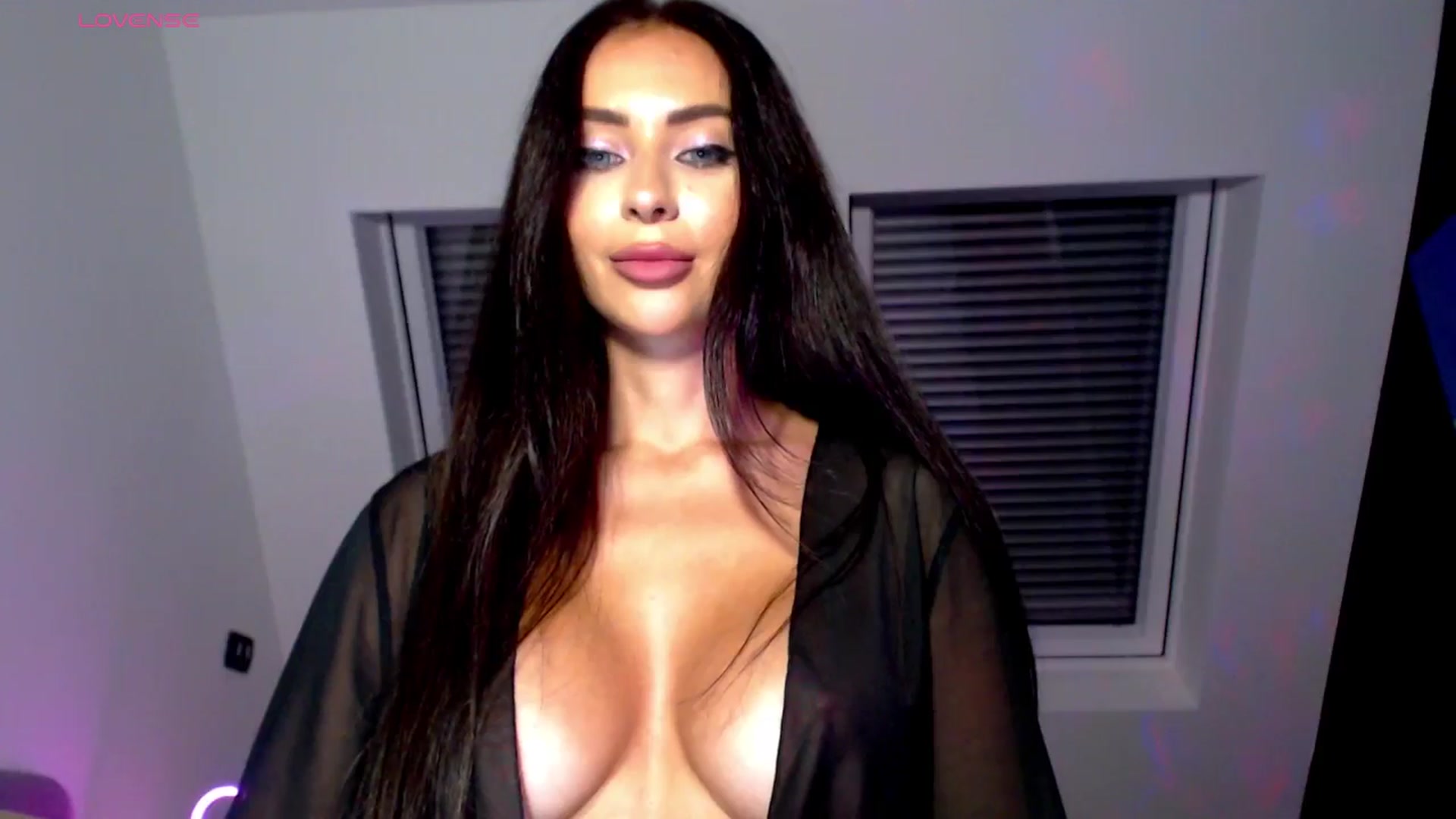 Gallery image thumbnail from Alliciya's myfreecams stream on, 07/07/2025, 21:10 image 17 of 20