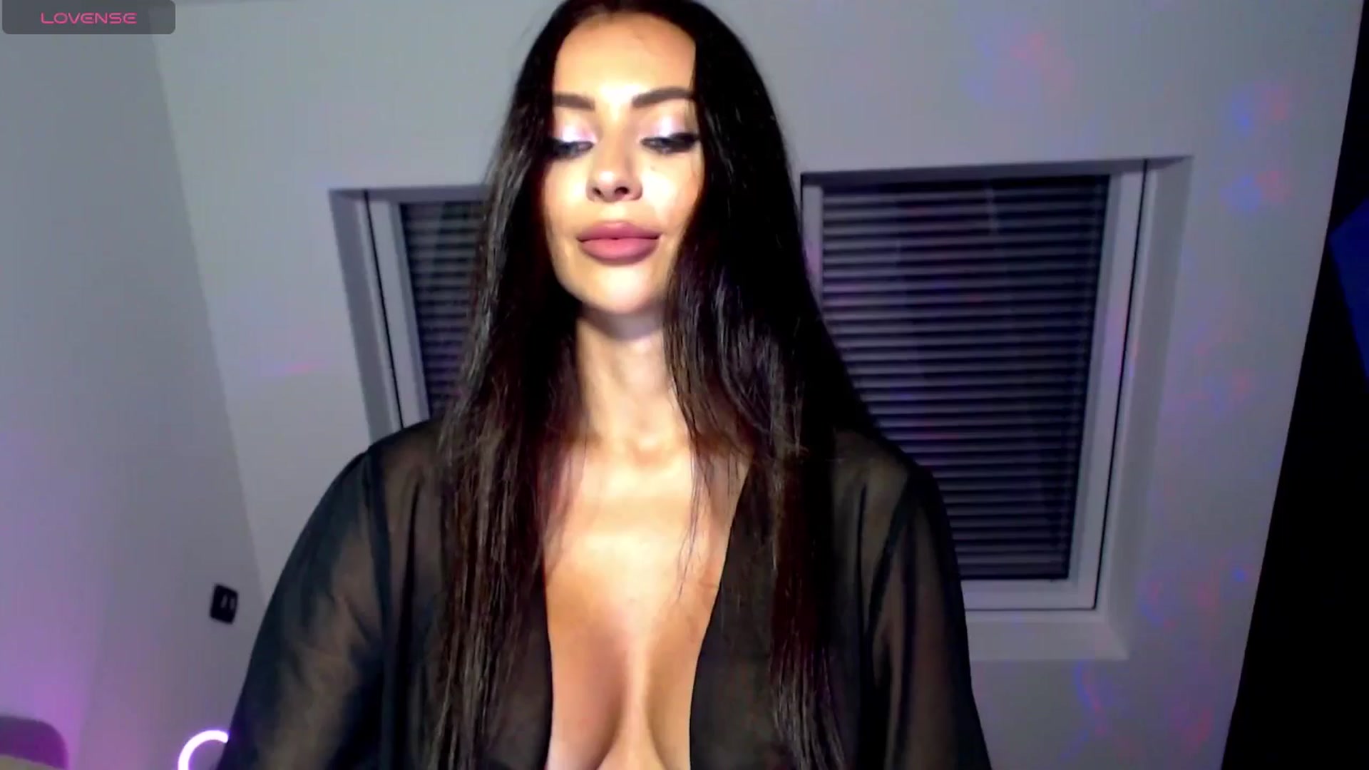 Gallery image thumbnail from Alliciya's myfreecams stream on, 07/07/2025, 22:32 image 5 of 20
