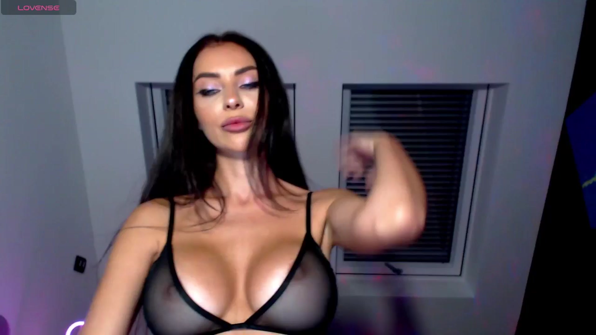 Gallery image thumbnail from Alliciya's myfreecams stream on, 07/10/2025, 17:32 image 3 of 20