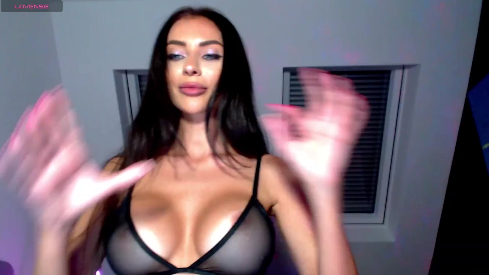 Gallery image thumbnail from Alliciya's myfreecams stream on, 07/10/2025, 18:31 image 11 of 20