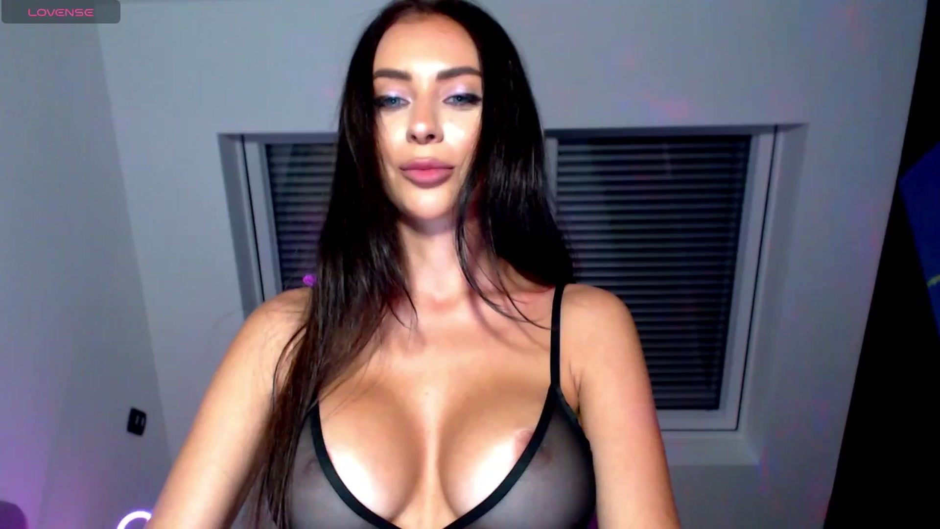 Gallery image thumbnail from Alliciya's myfreecams stream on, 07/10/2025, 18:31 image 15 of 20