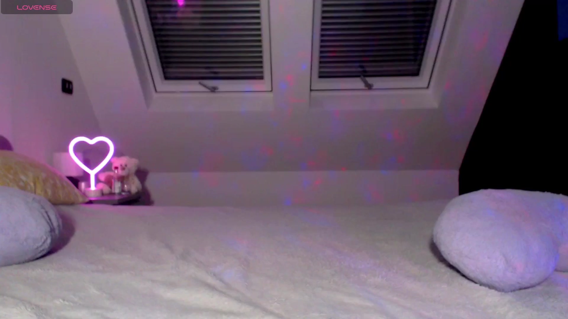 Gallery image thumbnail from Alliciya's myfreecams stream on, 07/12/2025, 18:20 image 13 of 20