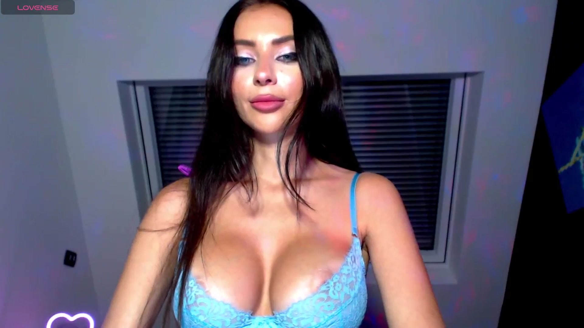 Gallery image thumbnail from Alliciya's myfreecams stream on, 07/18/2025, 20:54 image 18 of 20