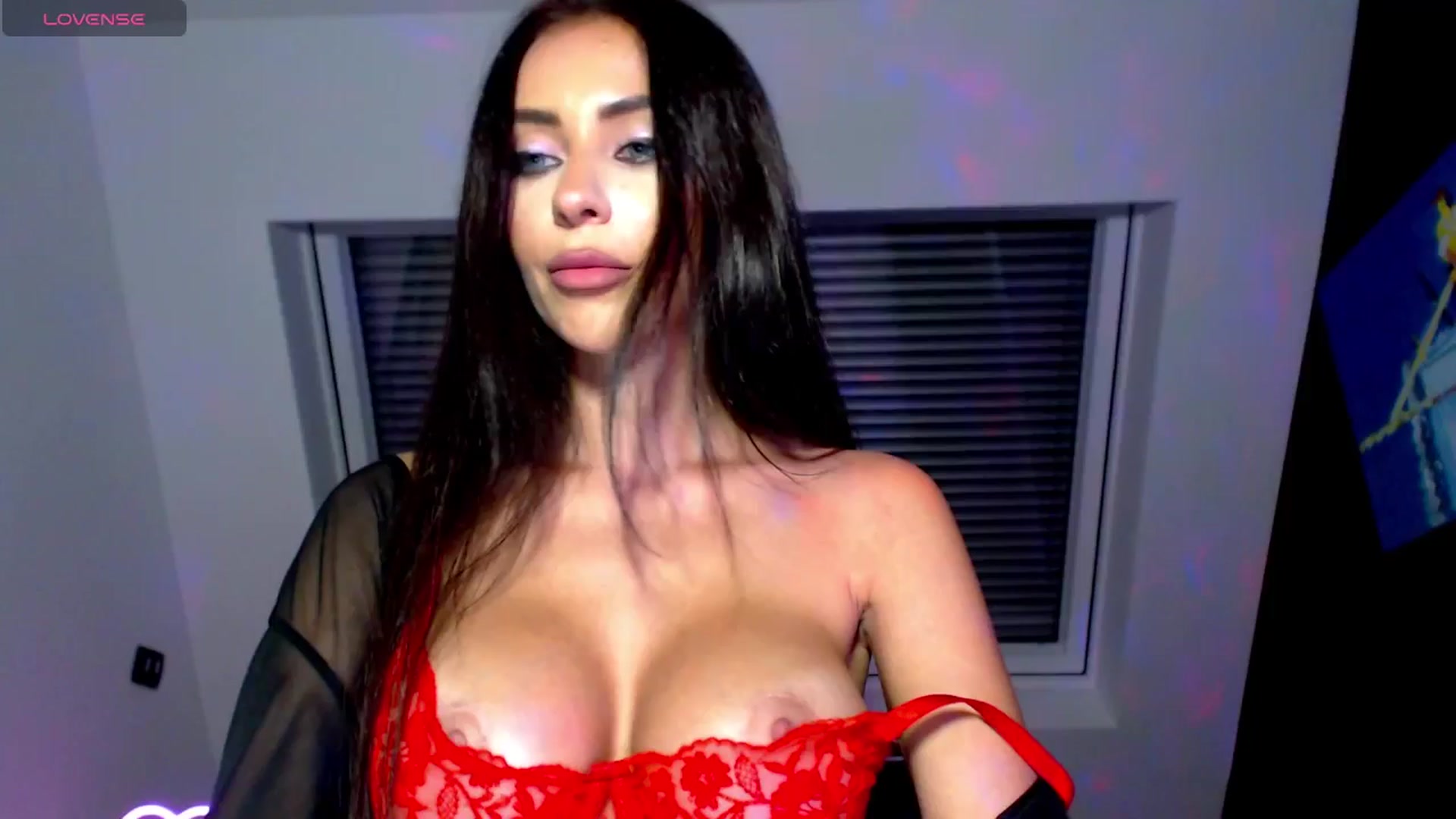 Gallery image thumbnail from Alliciya's myfreecams stream on, 07/19/2025, 21:16 image 4 of 20