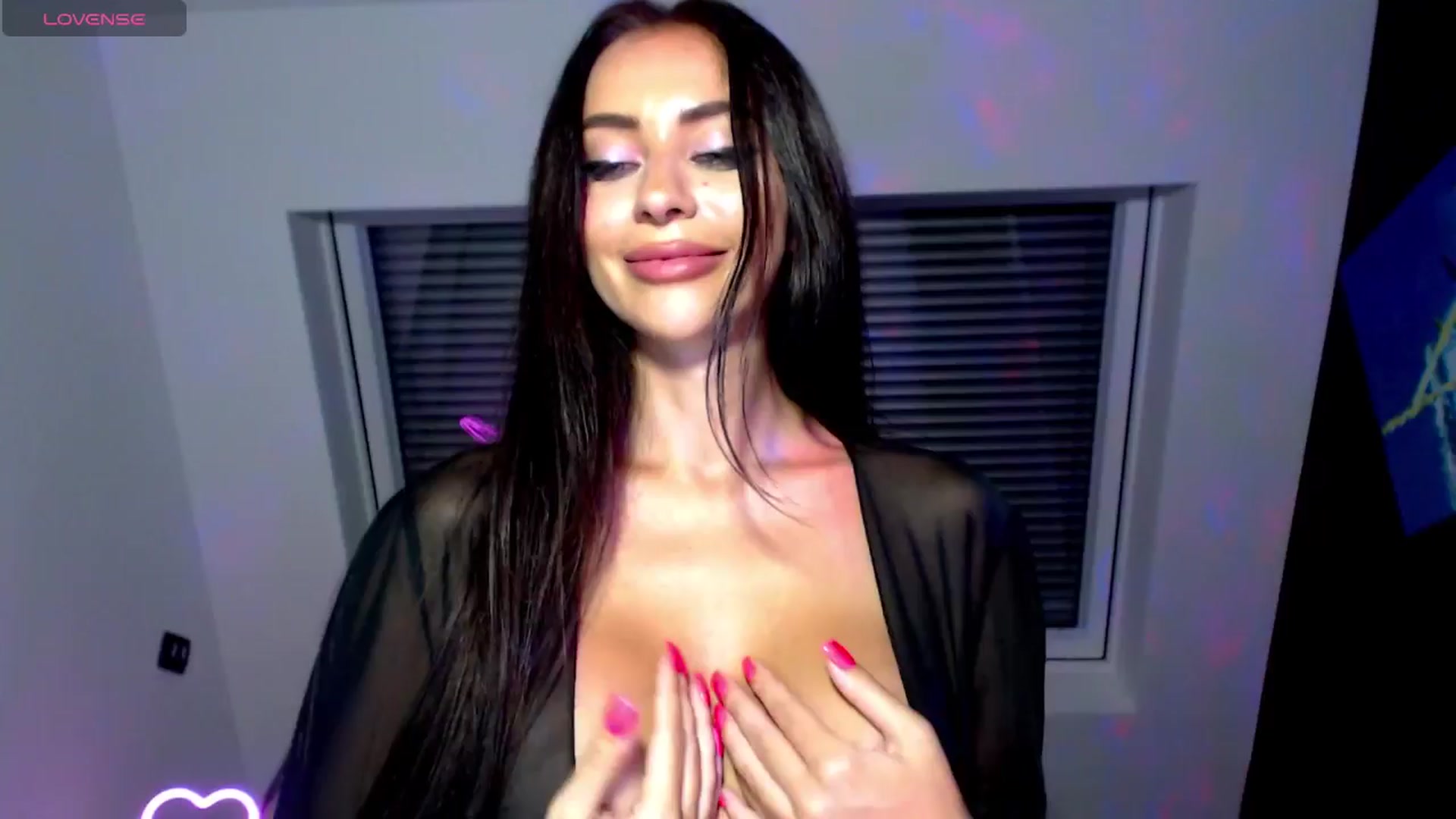Gallery image thumbnail from Alliciya's myfreecams stream on, 07/20/2025, 01:51 image 15 of 20