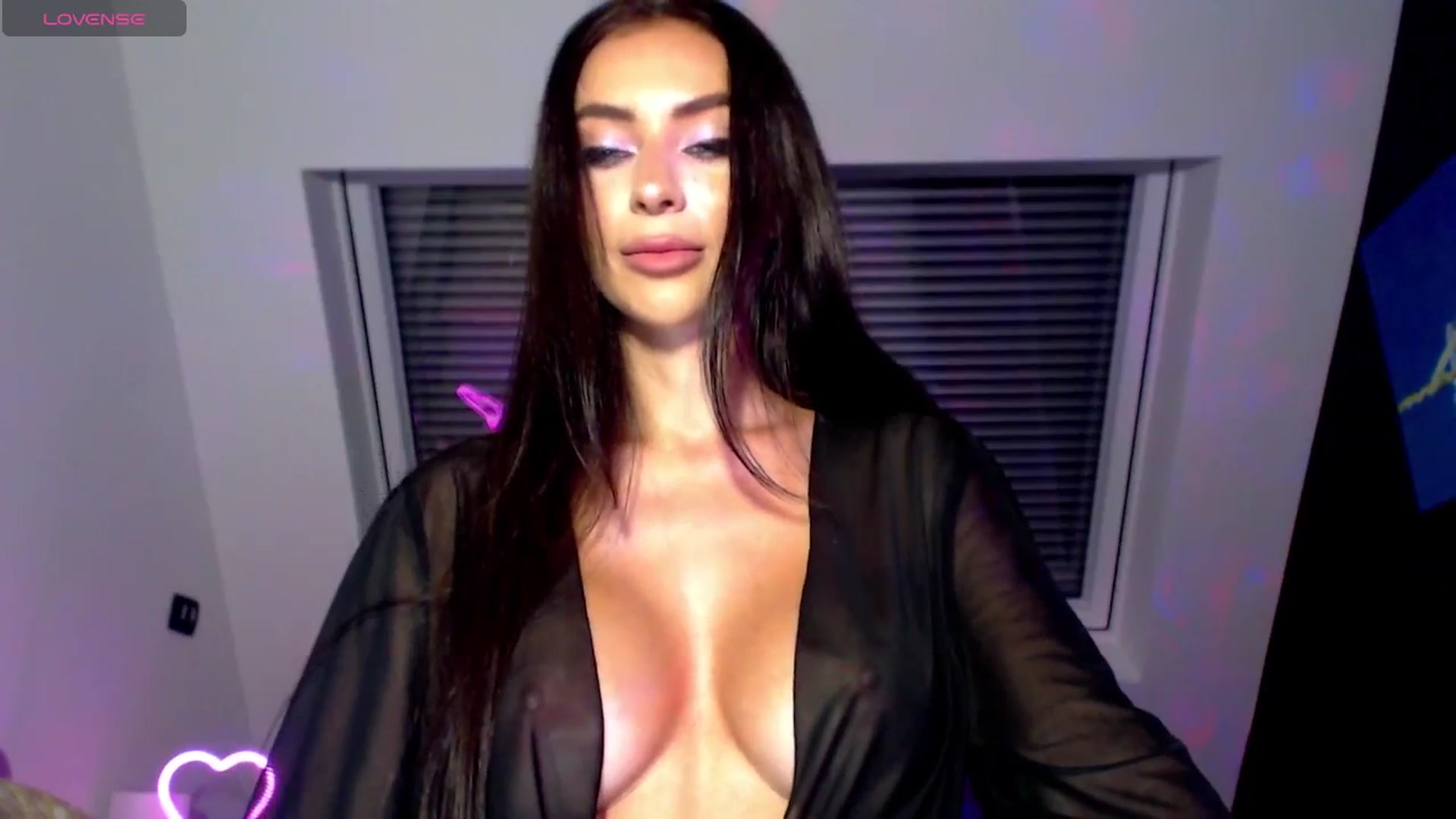Gallery image thumbnail from Alliciya's myfreecams stream on, 07/20/2025, 17:06 image 7 of 20