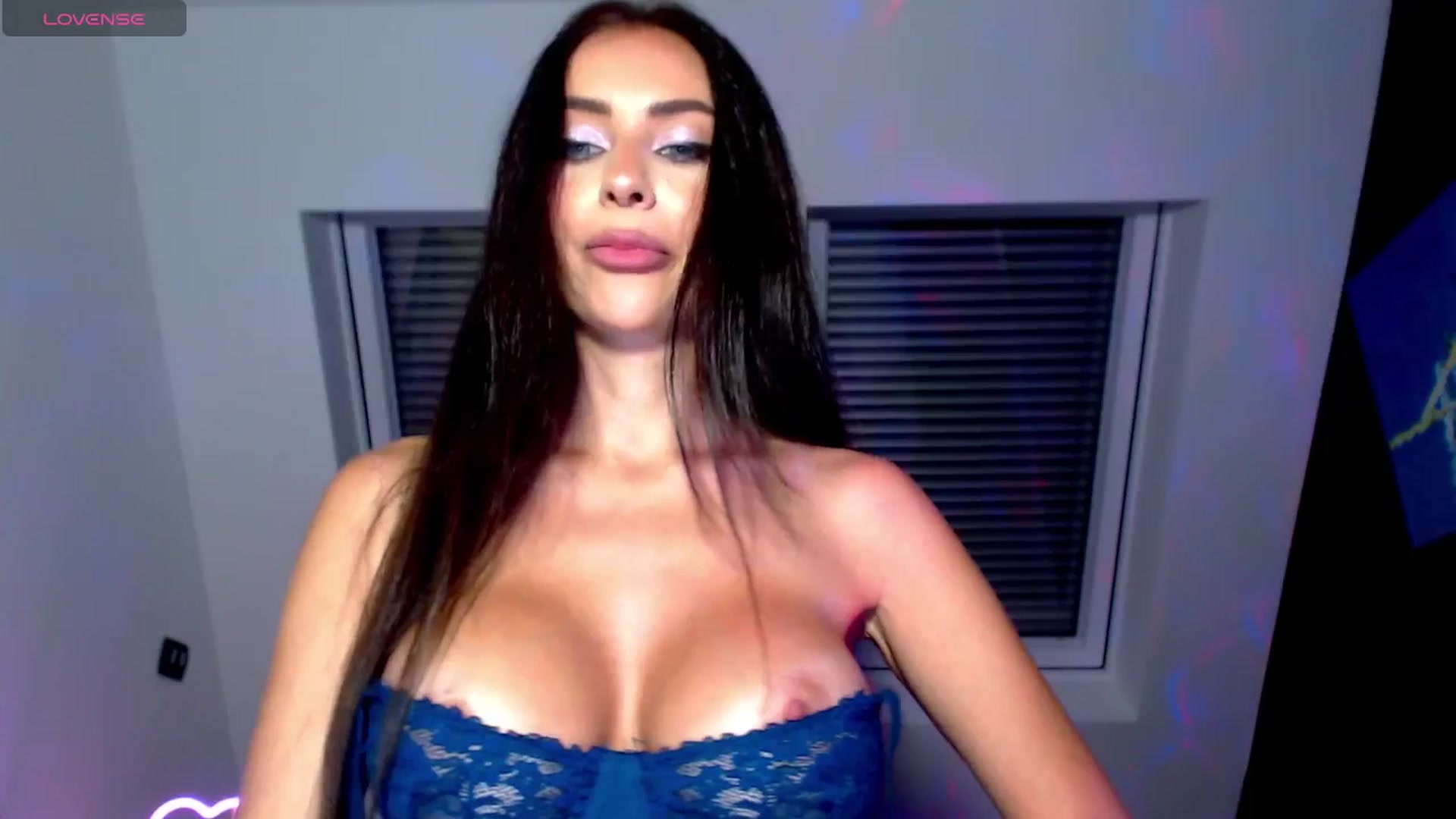 Gallery image thumbnail from Alliciya's myfreecams stream on, 07/23/2025, 16:28 image 8 of 20
