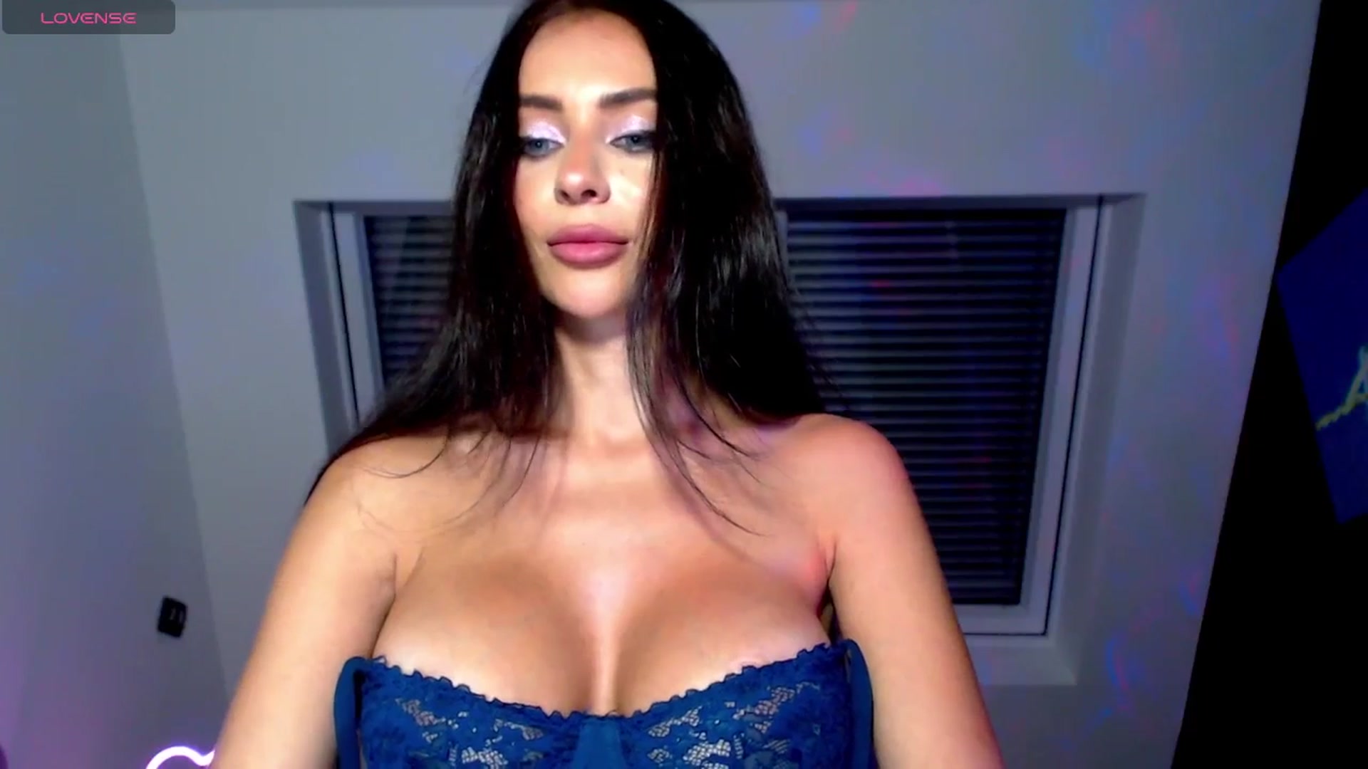 Gallery image thumbnail from Alliciya's myfreecams stream on, 07/23/2025, 17:58 image 6 of 20