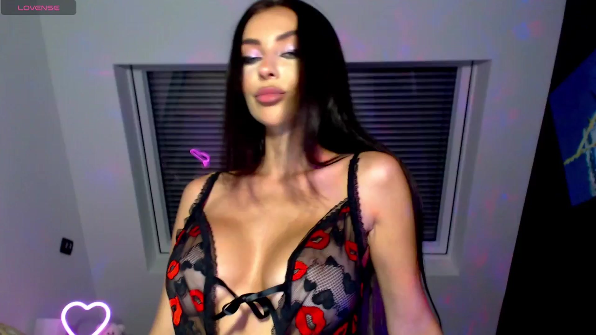 Gallery image thumbnail from Alliciya's myfreecams stream on, 07/30/2025, 18:45 image 11 of 20