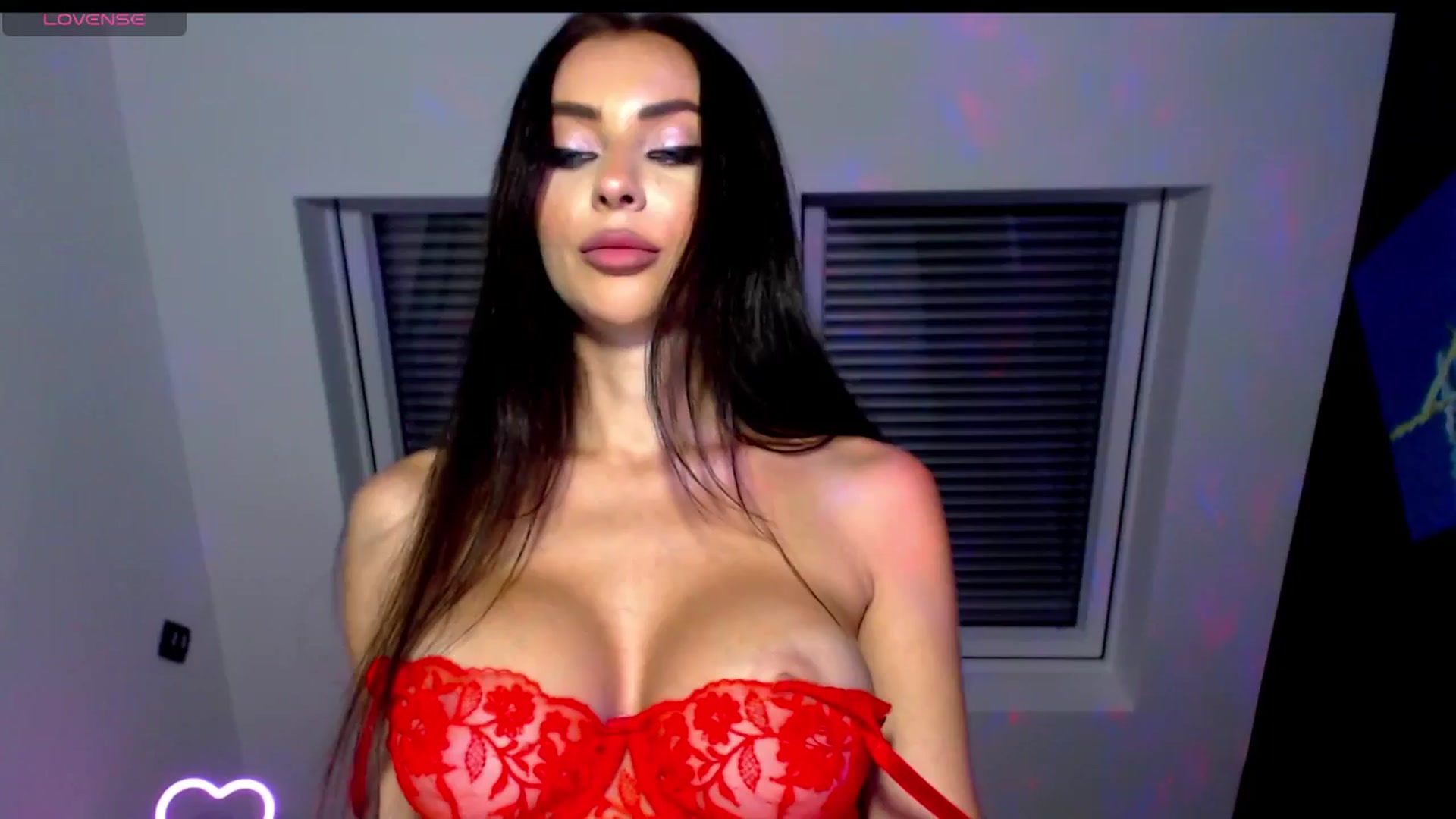 Gallery image thumbnail from Alliciya's myfreecams stream on, 08/01/2025, 20:38 image 1 of 20
