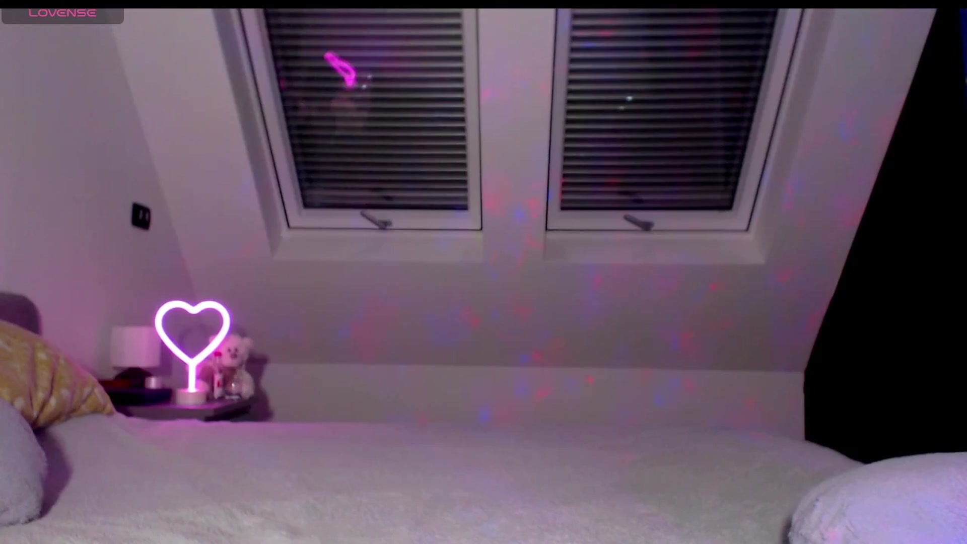 Gallery image thumbnail from Alliciya's myfreecams stream on, 08/06/2025, 14:54 image 16 of 20