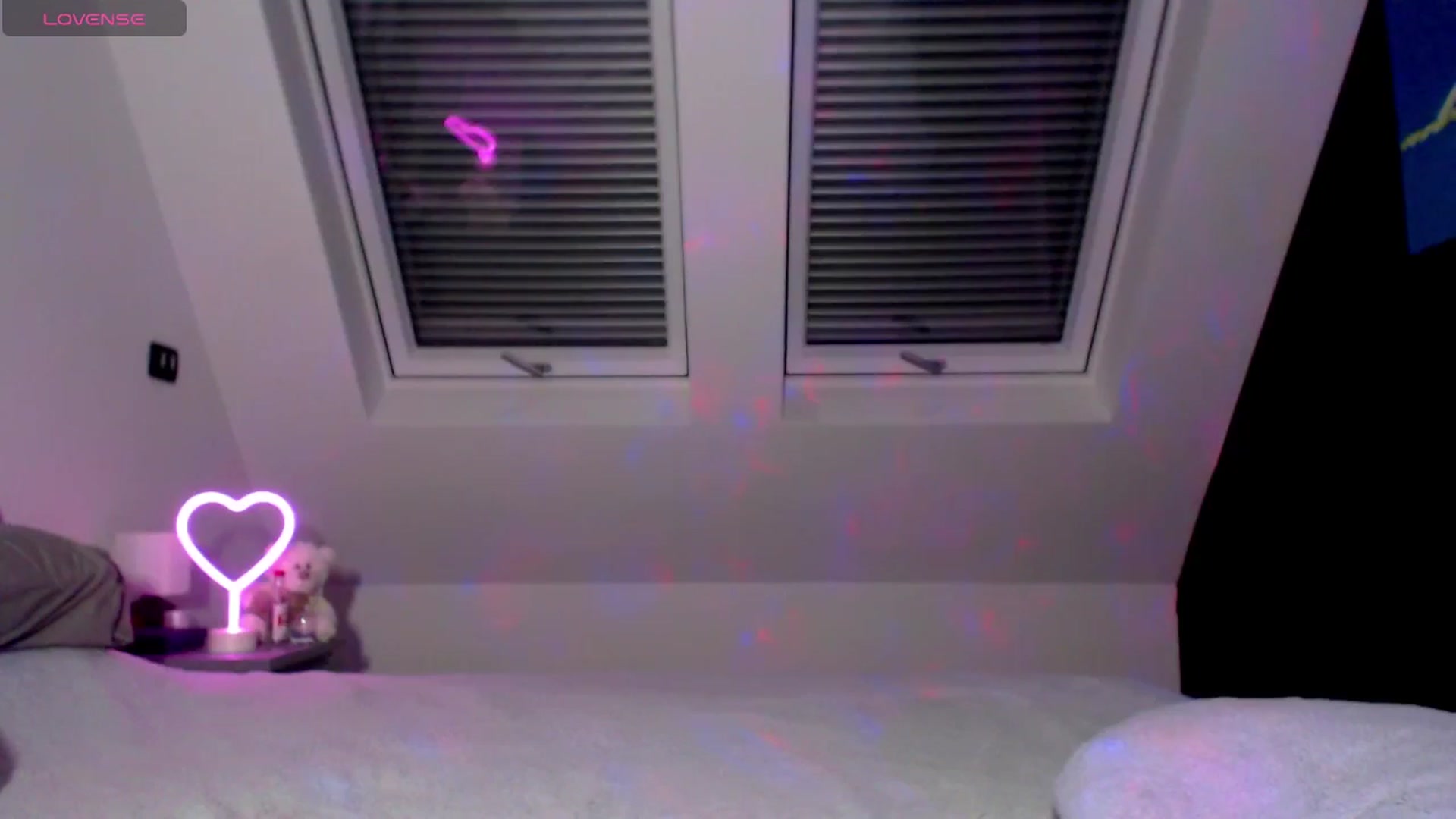 Gallery image thumbnail from Alliciya's myfreecams stream on, 08/08/2025, 21:45 image 14 of 20
