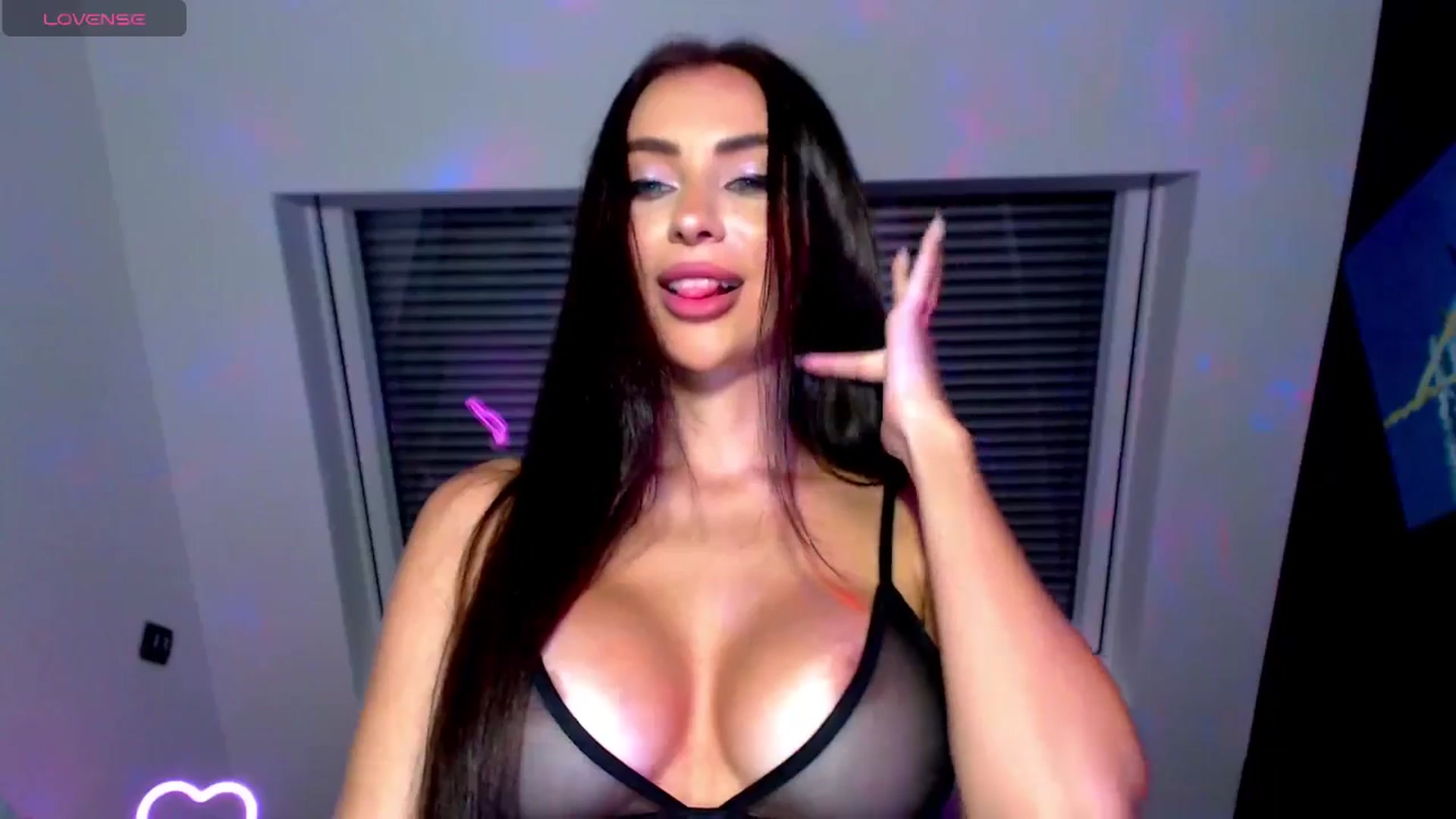 Gallery image thumbnail from Alliciya's myfreecams stream on, 08/16/2025, 16:33 image 10 of 20