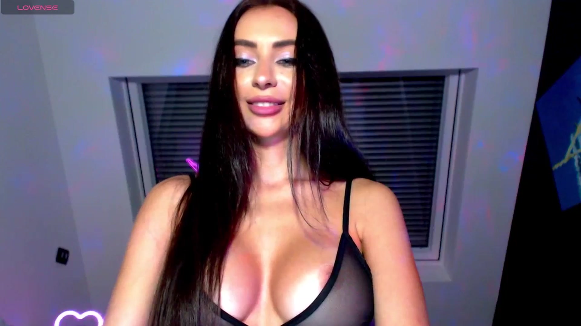Gallery image thumbnail from Alliciya's myfreecams stream on, 08/16/2025, 16:33 image 12 of 20