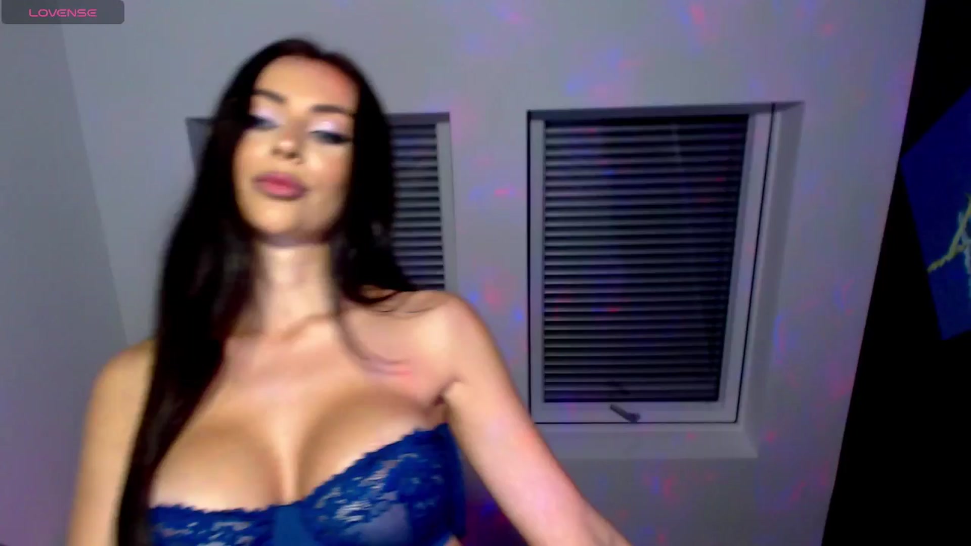 Gallery image thumbnail from Alliciya's myfreecams stream on, 08/22/2025, 16:43 image 3 of 20