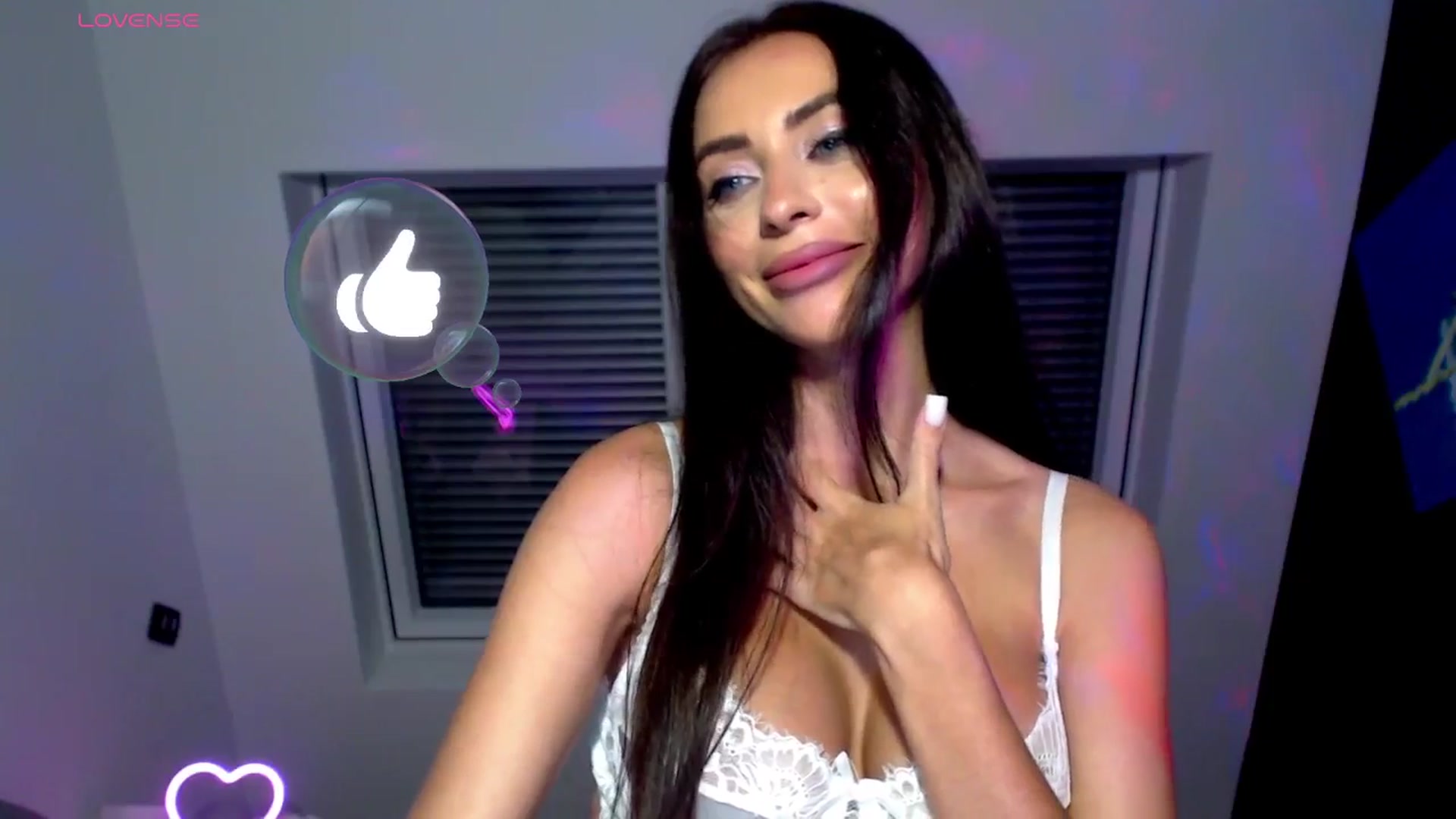 Gallery image thumbnail from Alliciya's myfreecams stream on, 08/26/2025, 17:23 image 9 of 20