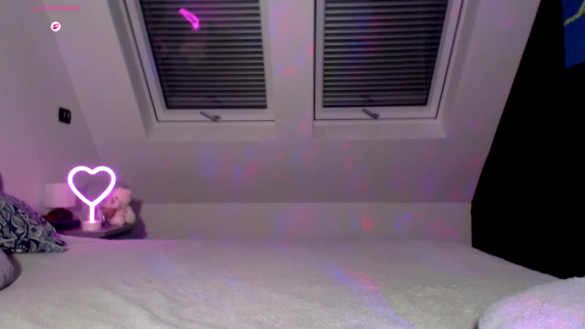Gallery image thumbnail from Alliciya's myfreecams stream on, 09/12/2025, 16:15 image 18 of 20