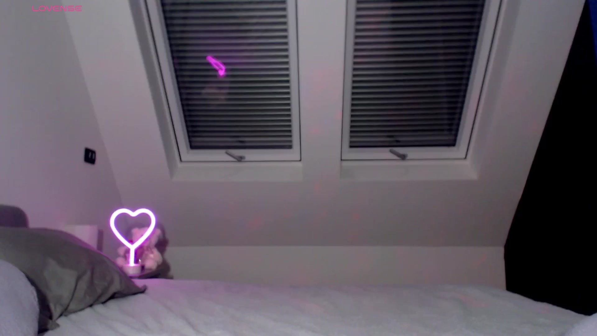 Gallery image thumbnail from Alliciya's myfreecams stream on, 09/23/2025, 21:34 image 8 of 20