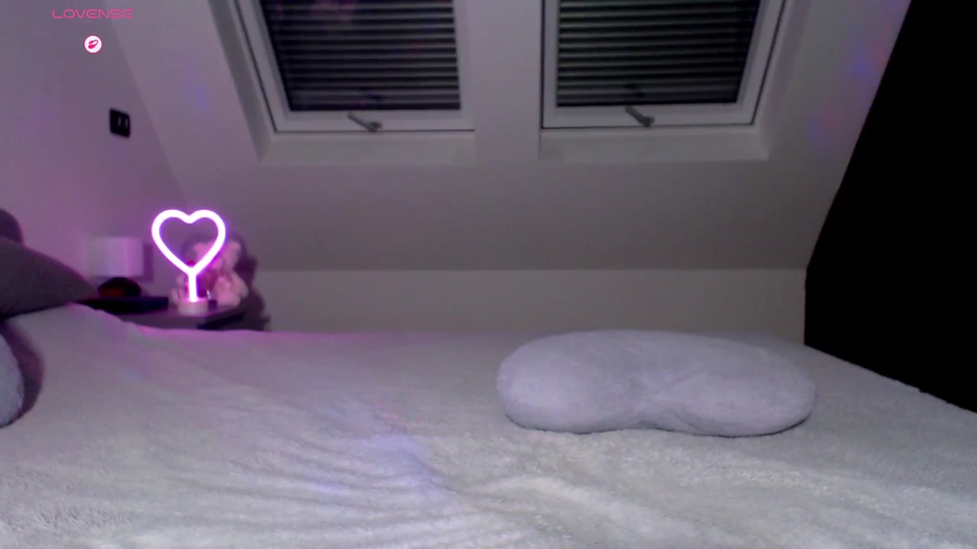 Gallery image thumbnail from Alliciya's myfreecams stream on, 10/10/2025, 18:07 image 2 of 20