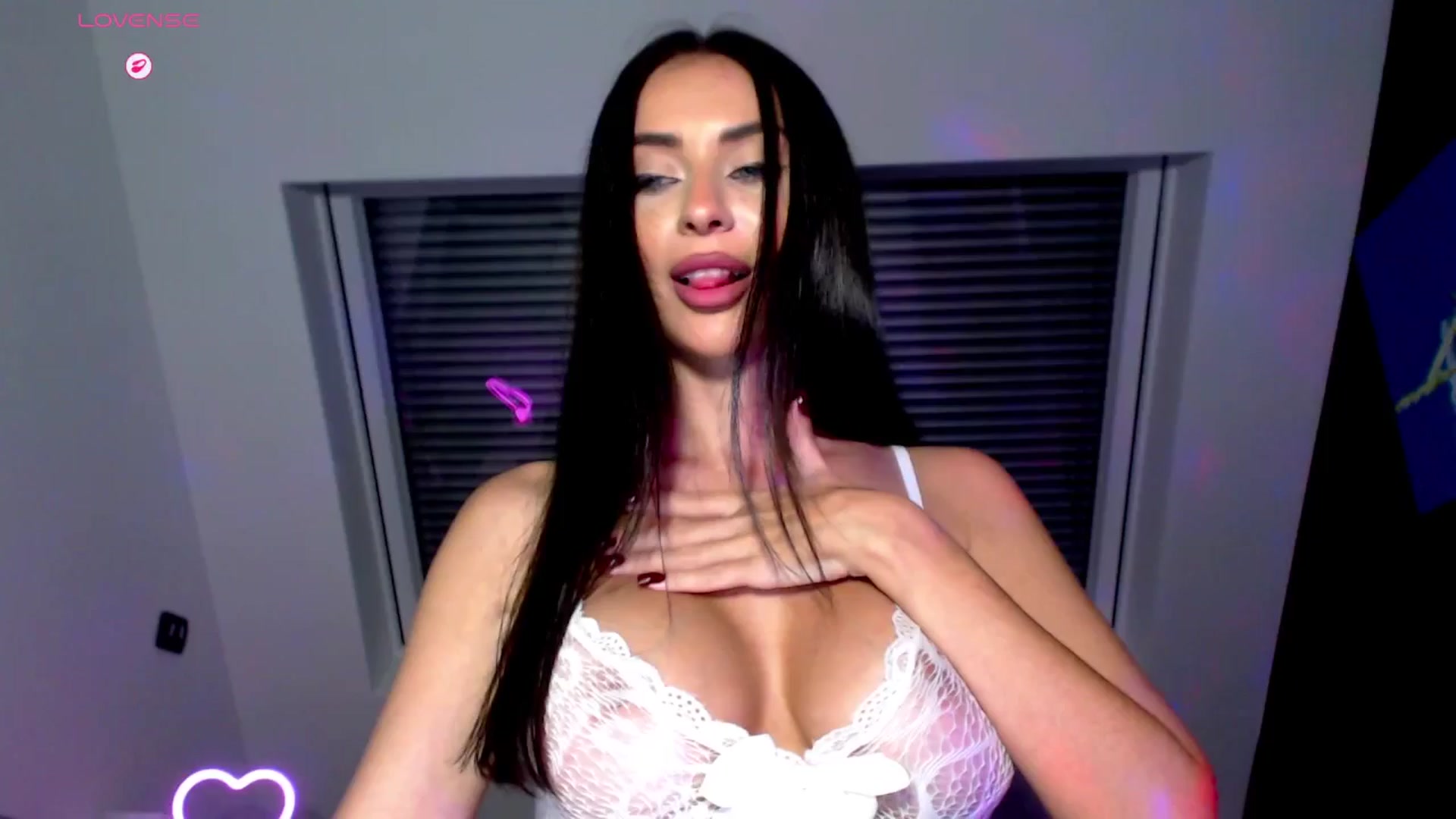 Gallery image thumbnail from Alliciya's myfreecams stream on, 10/18/2025, 18:27 image 1 of 20