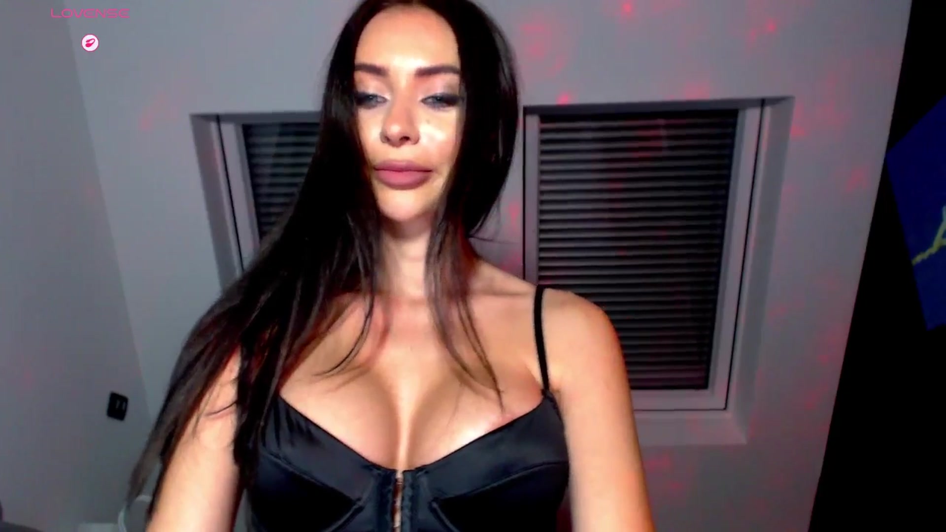 Gallery image thumbnail from Alliciya's myfreecams stream on, 10/25/2025, 18:07 image 14 of 20
