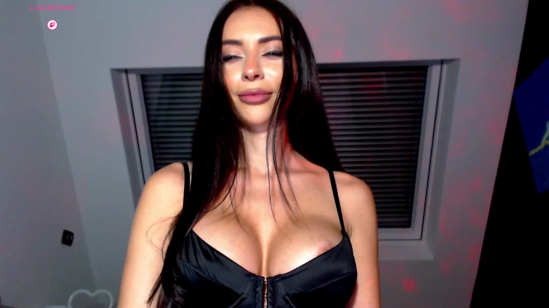 Gallery image thumbnail from Alliciya's myfreecams stream on, 10/25/2025, 18:07 image 1 of 20