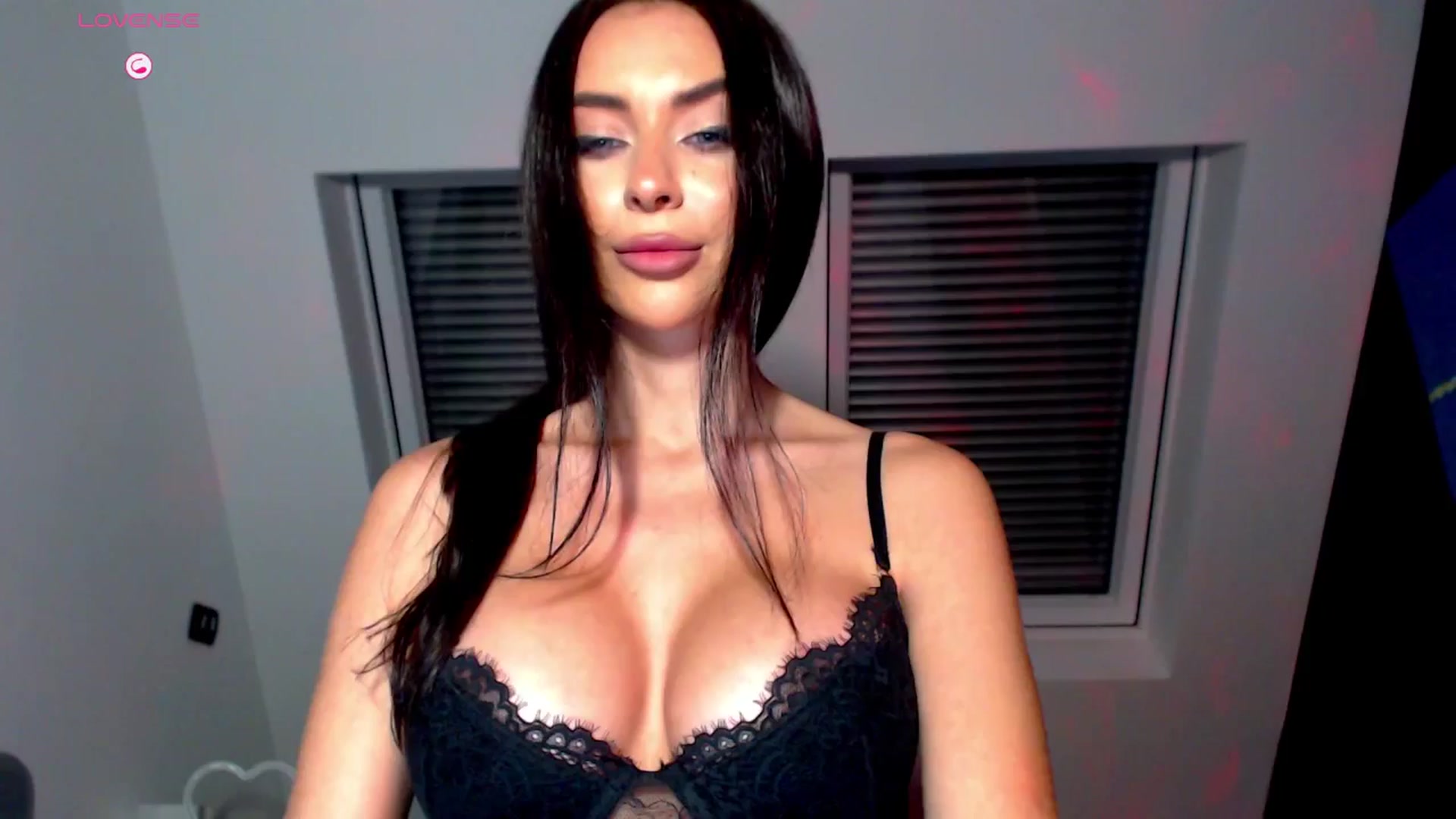 Gallery image thumbnail from Alliciya's myfreecams stream on, 11/12/2025, 19:35 image 5 of 20